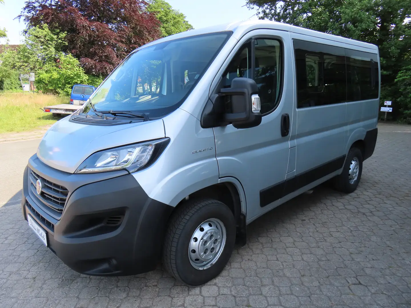 Fiat Ducato 33 140 Professional *nur 82 TKM*HU neu*9 Sitze* Silber - 2