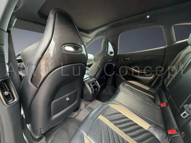 Aston Martin DBX view 11