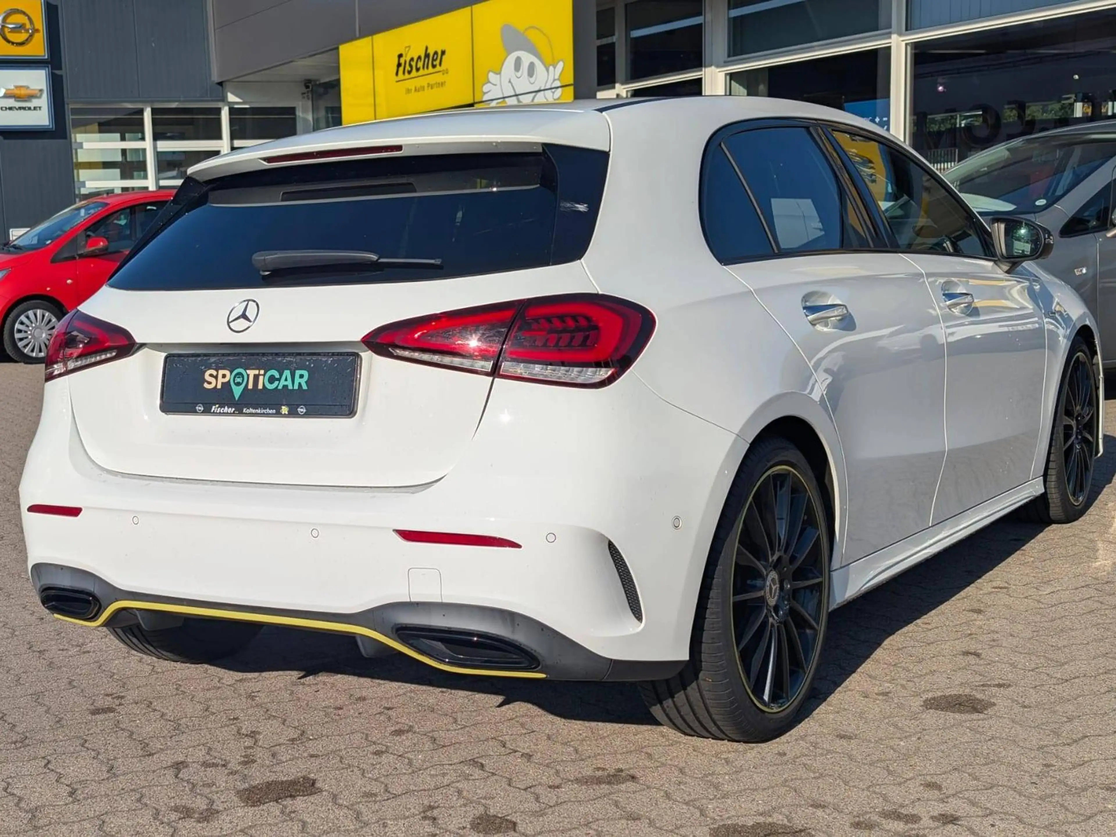 Mercedes-Benz A 250 A 250 Edition mit AMG-Line Paket — photo 9