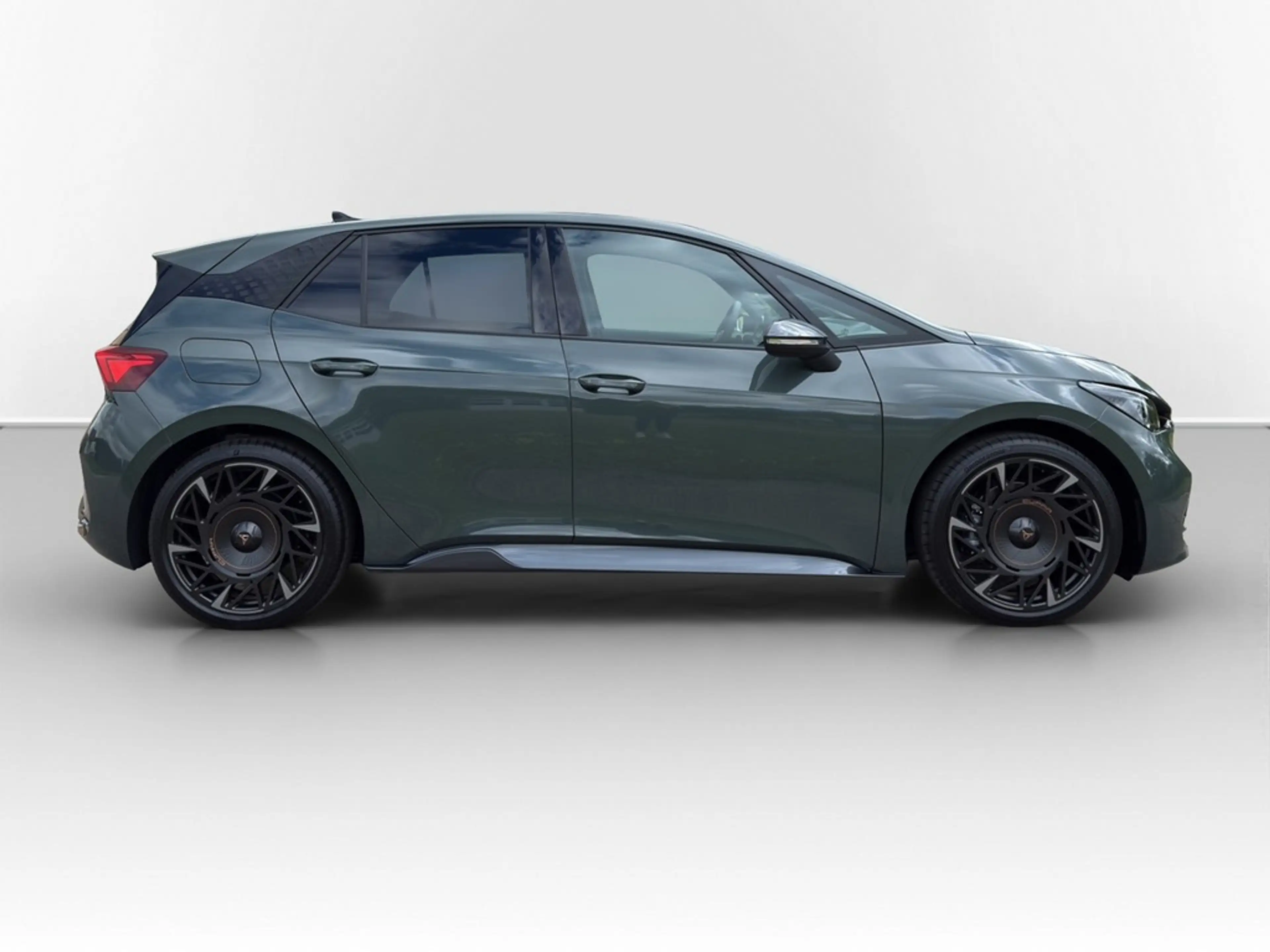 CUPRA Born 79 kwh VZ DCC WÄRMEPU*HEADUP*CARPLAY*LED*ACC*PD... — photo 5