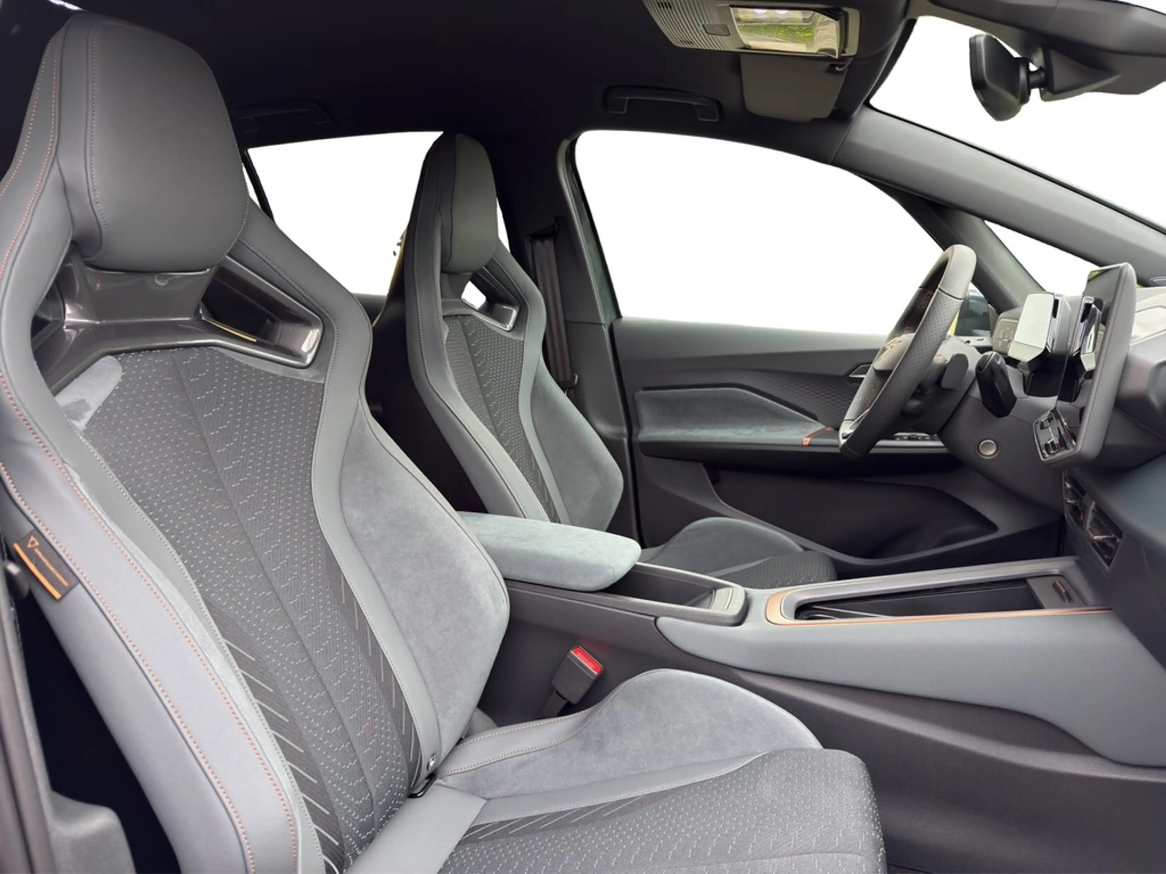 CUPRA Born 79 kwh VZ DCC WÄRMEPU*HEADUP*CARPLAY*LED*ACC*PD... — photo 12