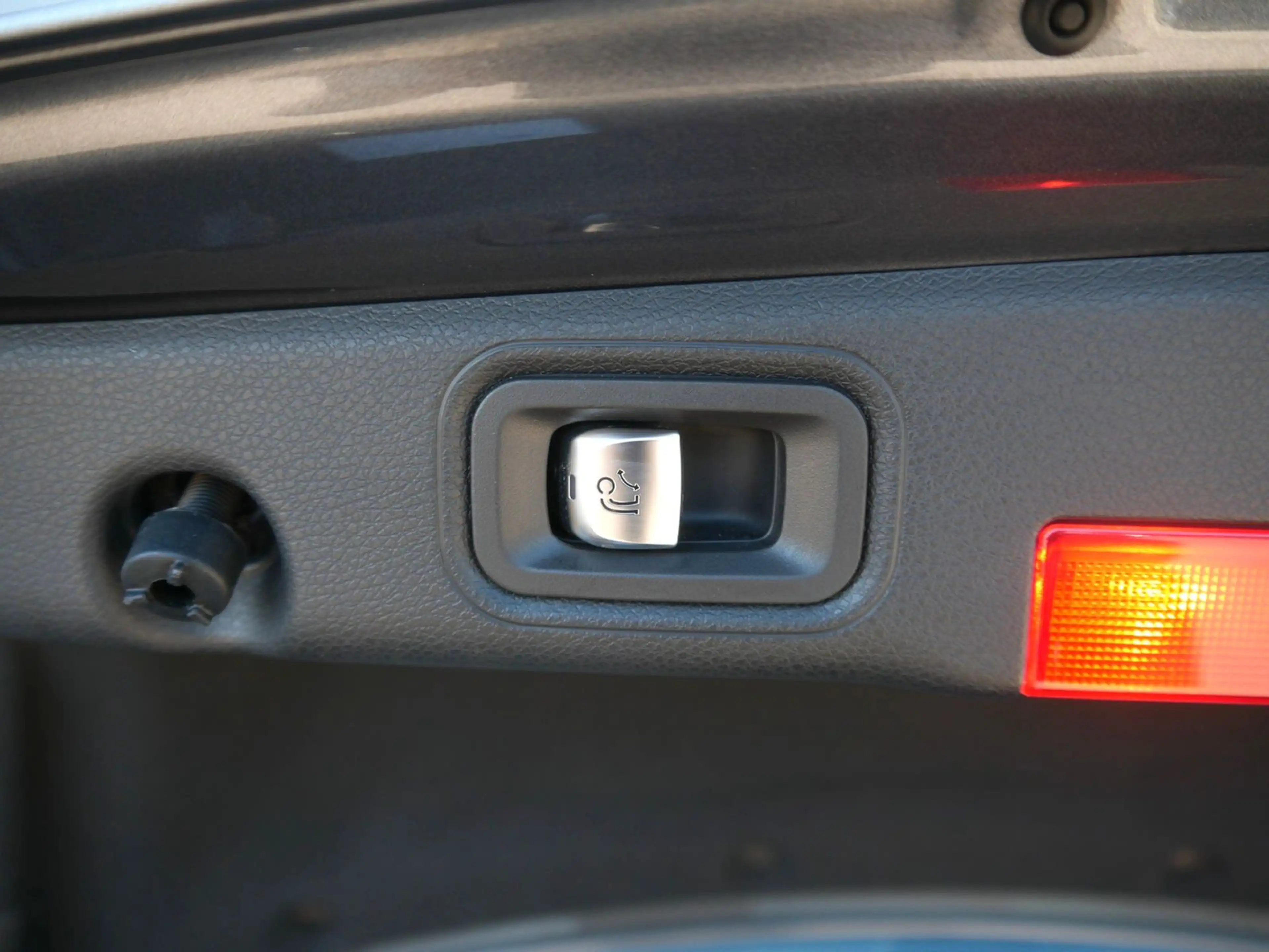 Mercedes-Benz E 350 d AMG/Comand/Sound/Pano/Widescreen — photo 13