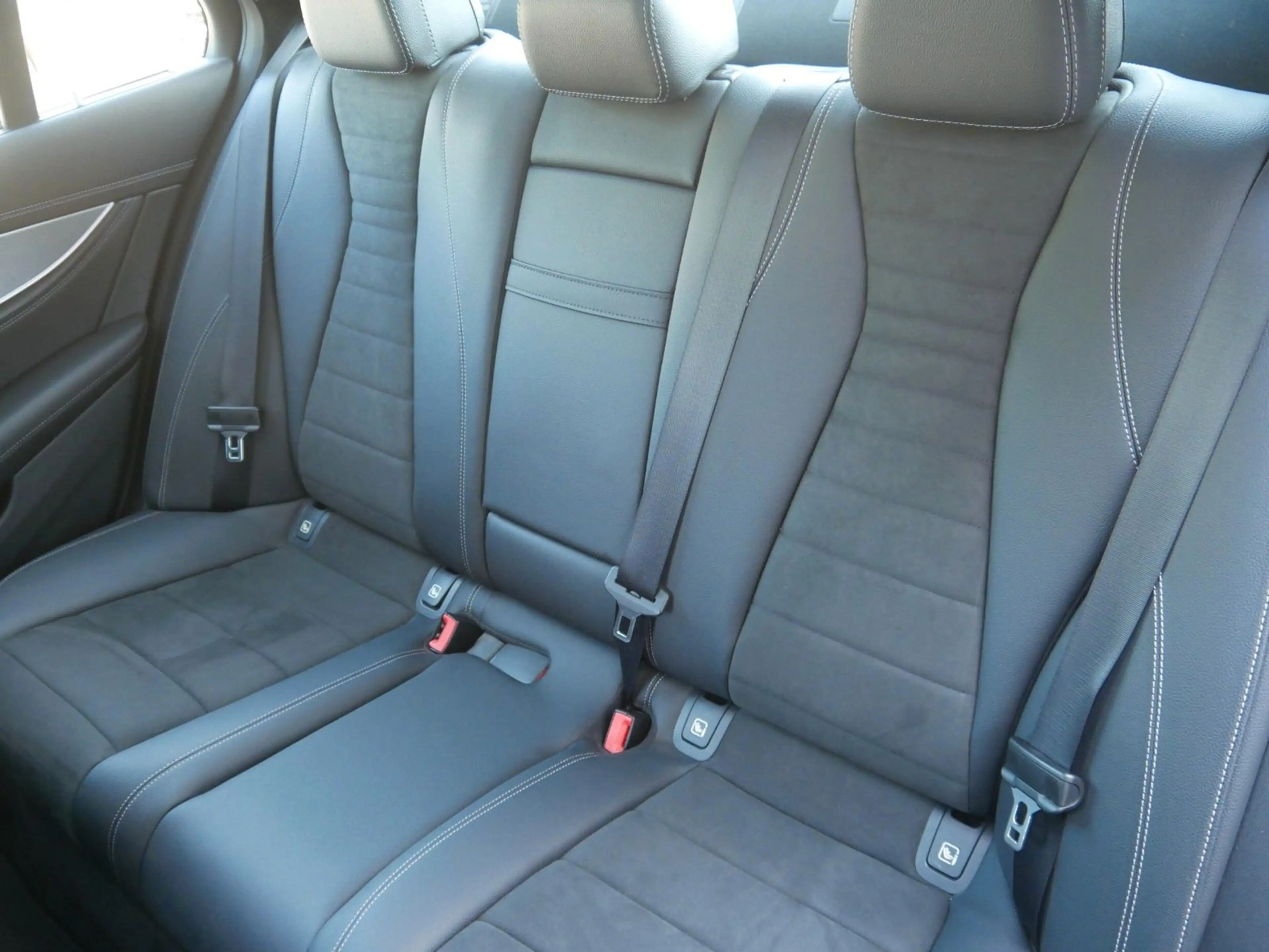 Mercedes-Benz E 350 d AMG/Comand/Sound/Pano/Widescreen — photo 10