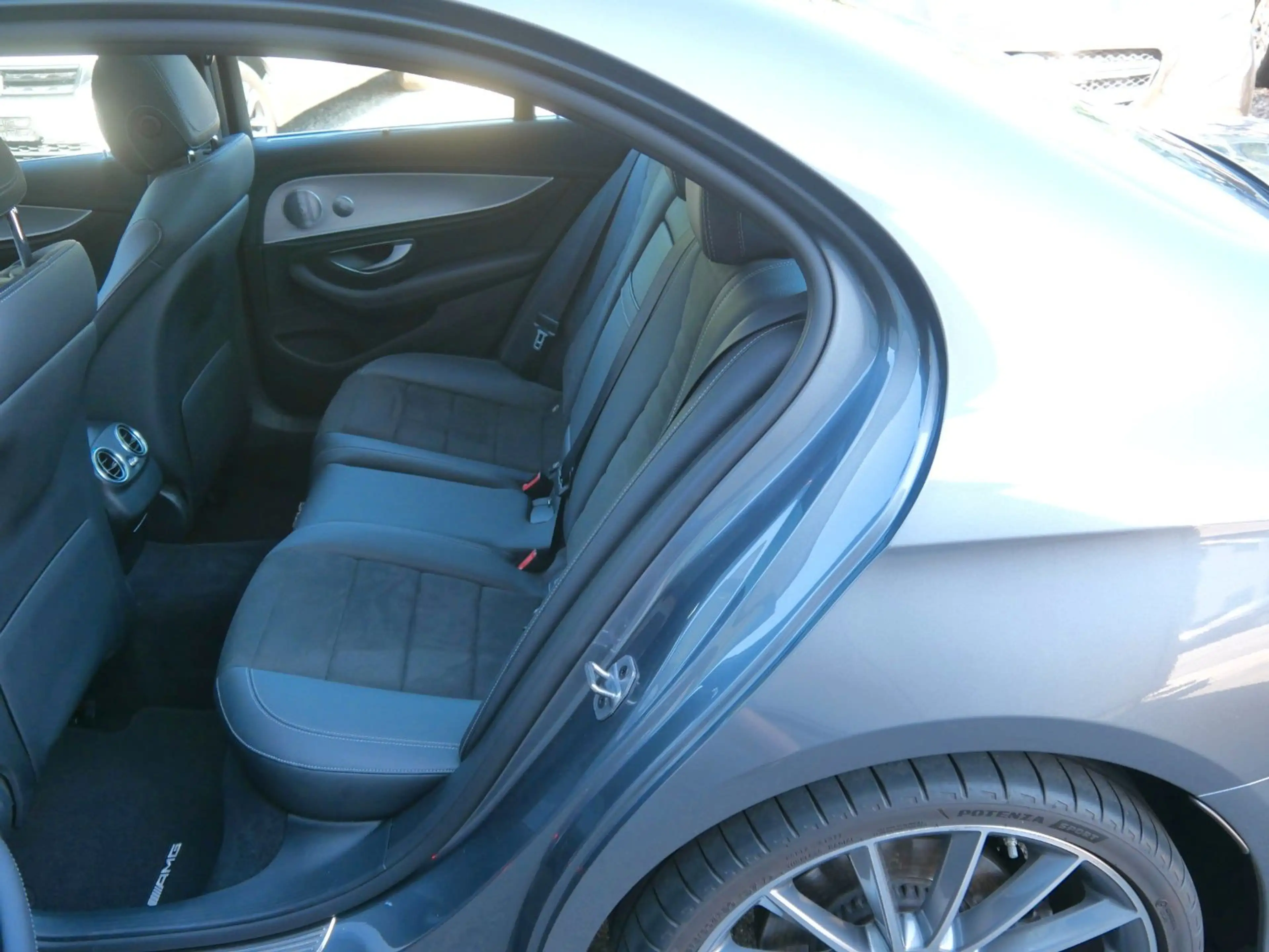 Mercedes-Benz E 350 d AMG/Comand/Sound/Pano/Widescreen — photo 9