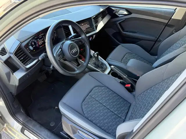 Audi A1 view 9
