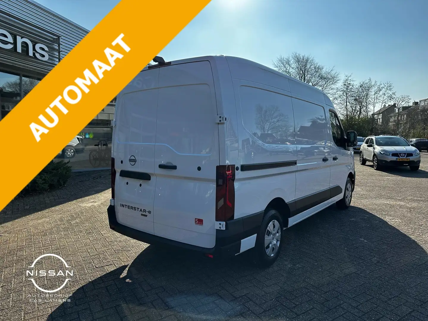 Nissan Interstar e L2H2 3.5T 87 kWh 143 1AT Limited Bílá - 2