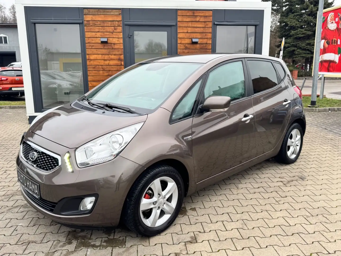 Kia Venga Spirit 1.6 *NAVI*KAM*SHZ*AHK*TOP* Braun - 2