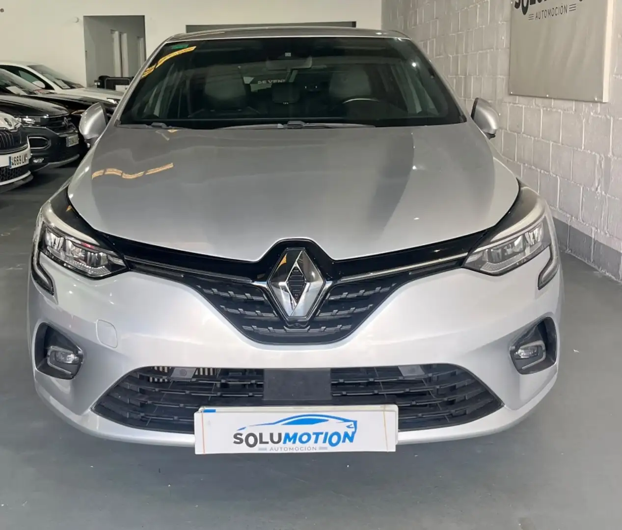 Renault Clio TCe Zen 74kW Plateado - 2