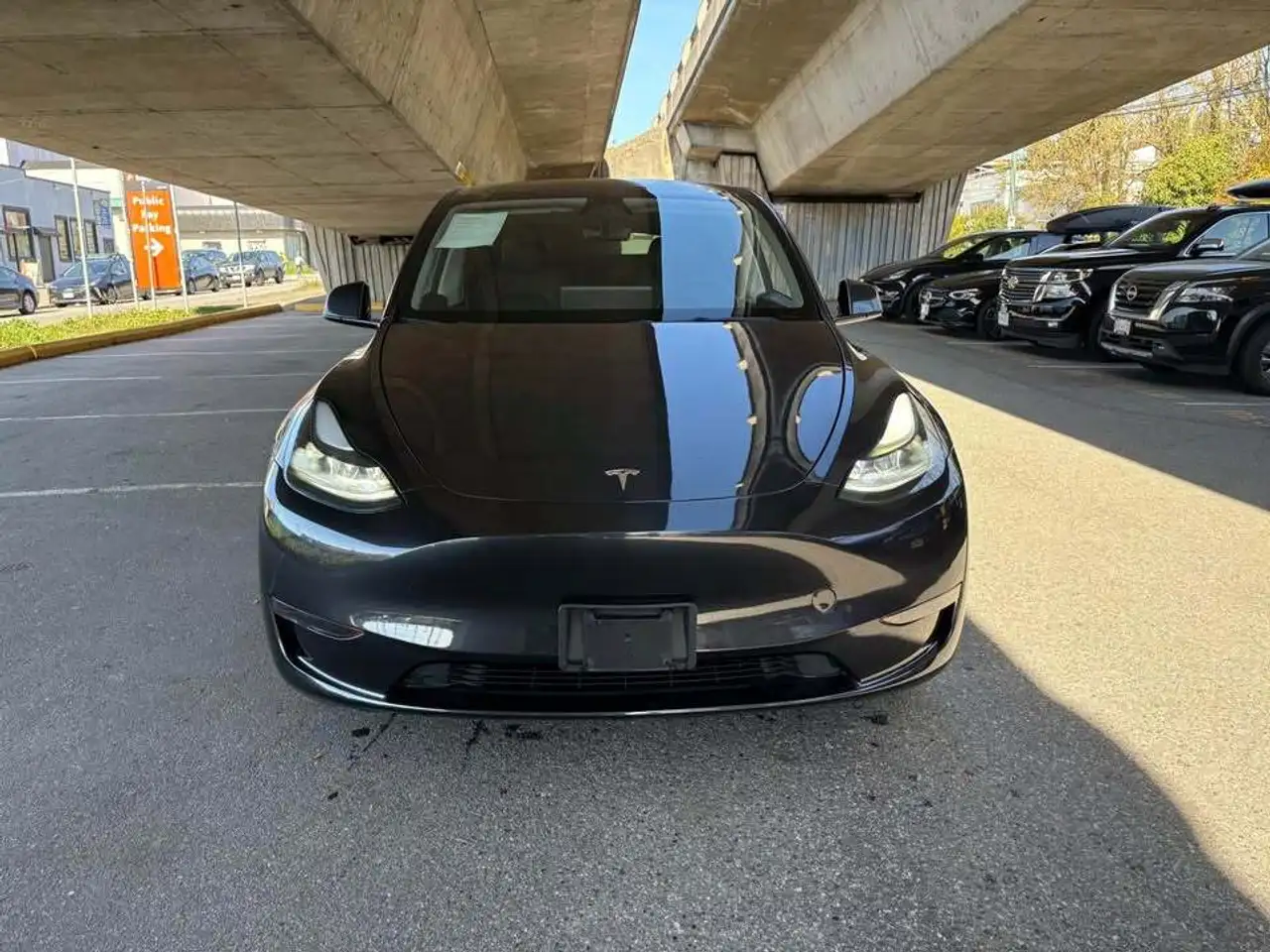 Tesla Model Y снимка Tesla Model Y