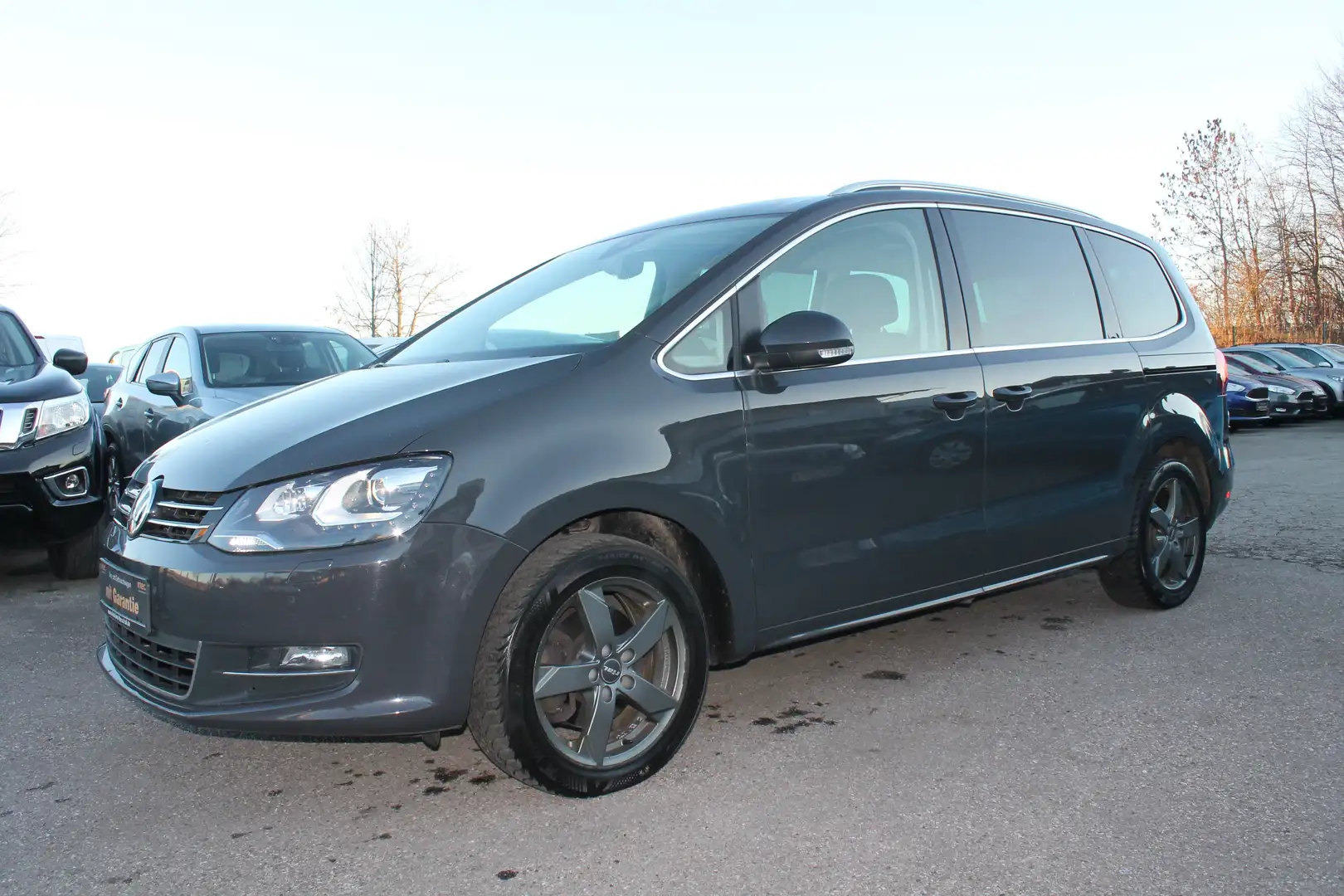 Volkswagen Sharan 2,0 TDI DSG 4Motion LEDER NAVI XENON Gris - 1