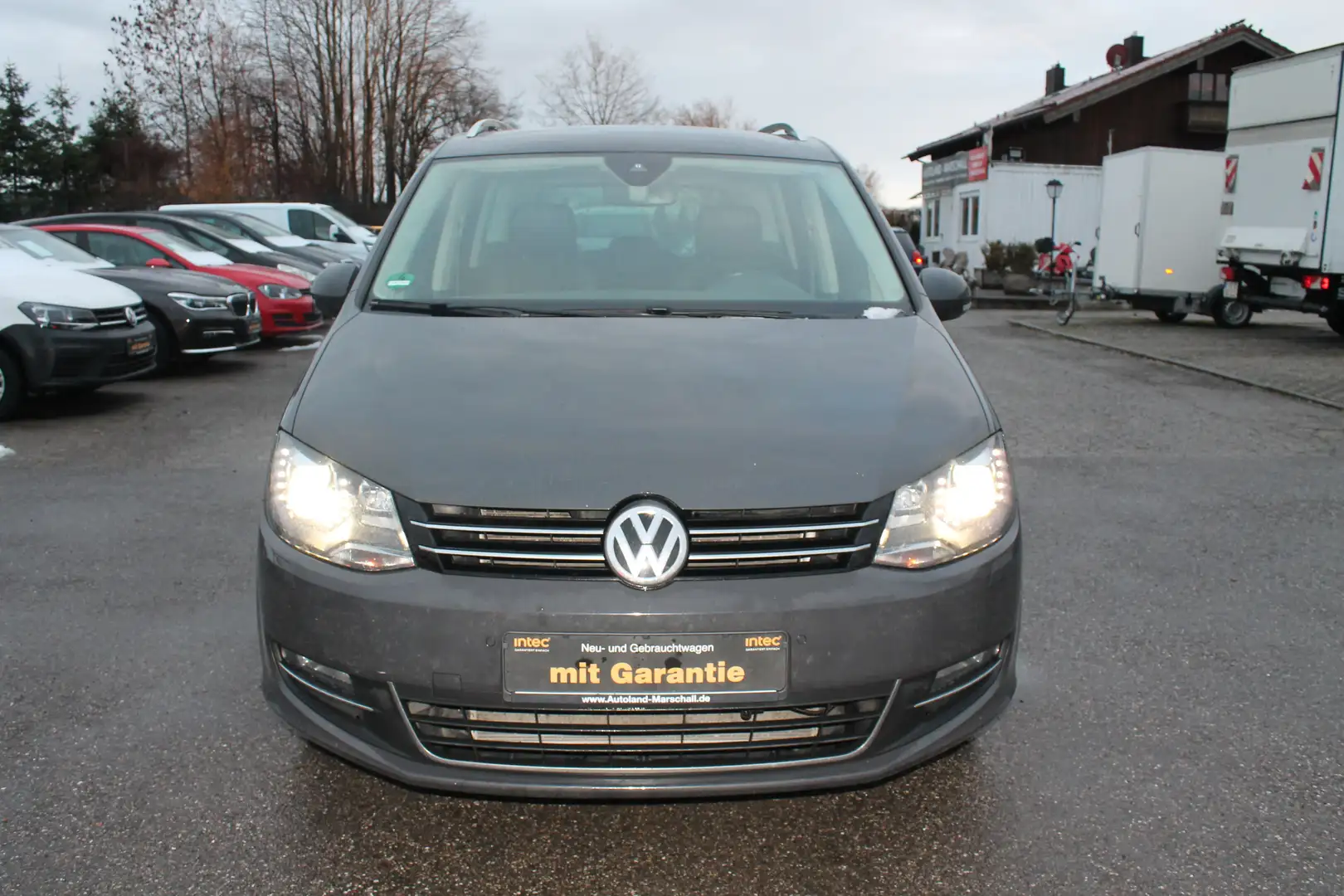 Volkswagen Sharan 2,0 TDI DSG 4Motion LEDER NAVI XENON Gris - 2