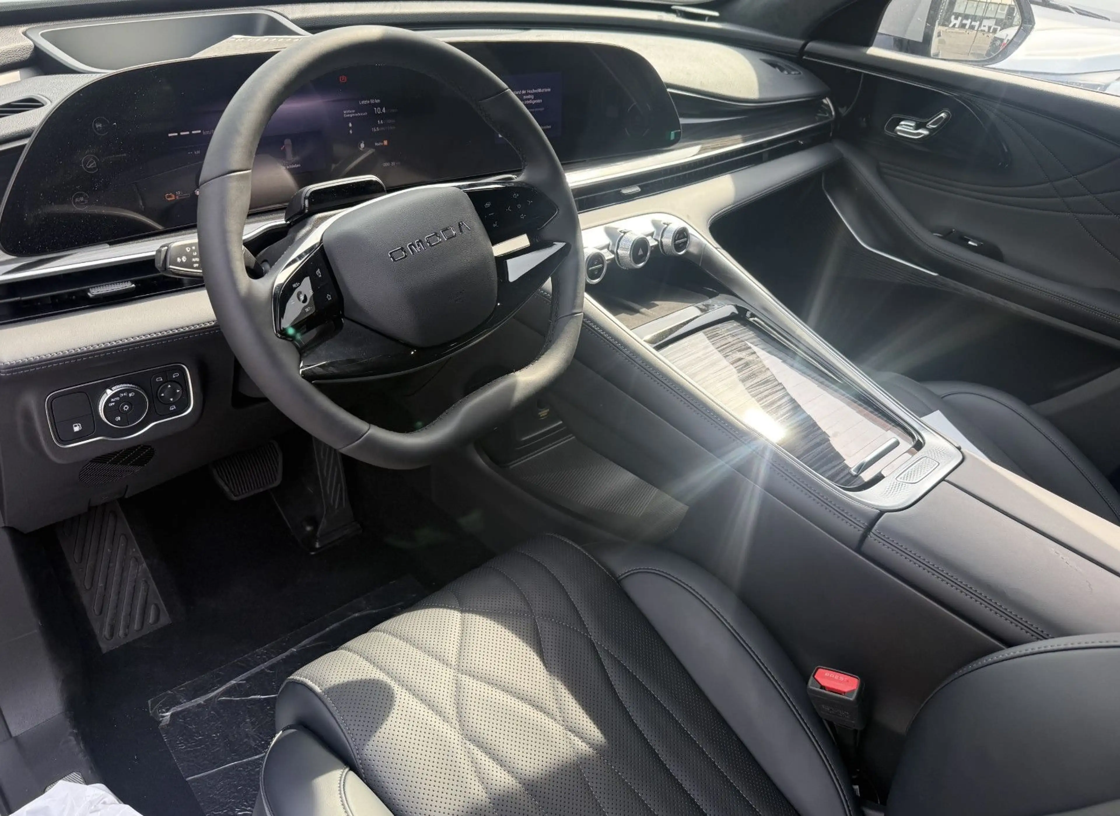 Omoda 9 1.5 TGDI PHEV Premium Pano Leder HUD VORLAUF — photo 12