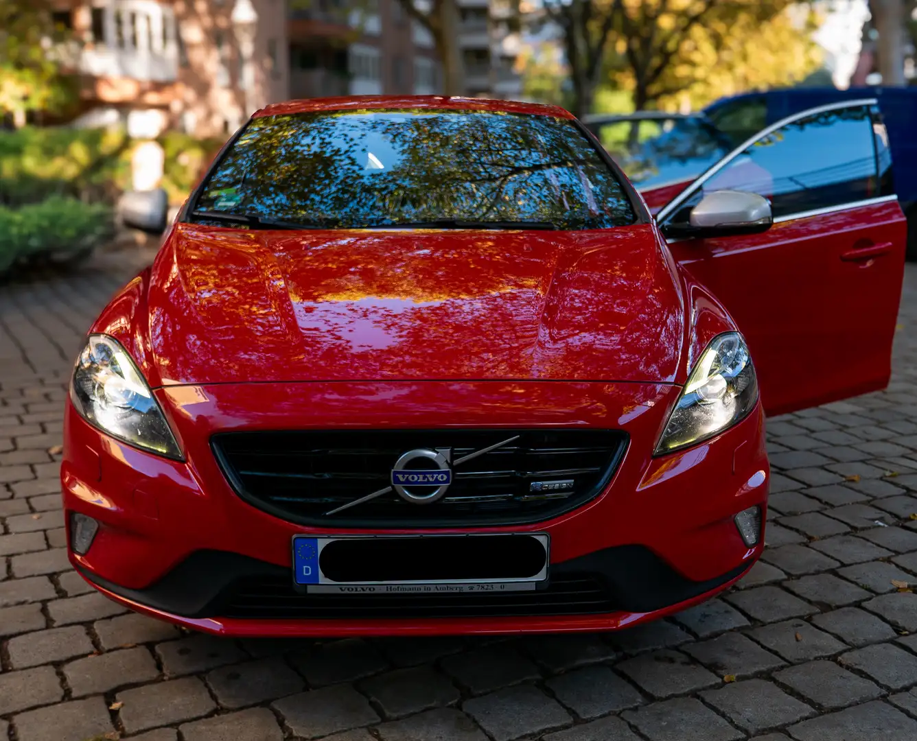 Volvo V40 T4 / R-Design Rot - 2