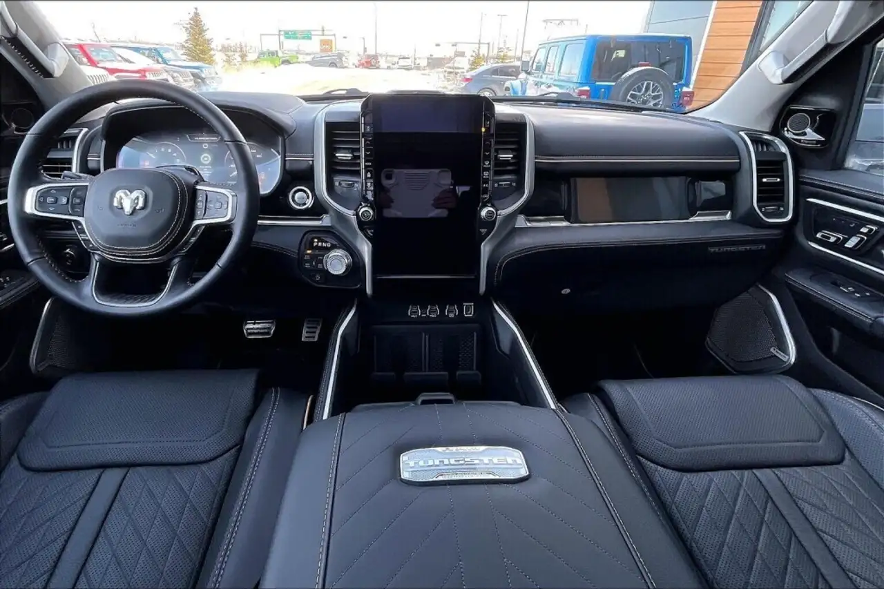 RAM 1500 снимка RAM 1500