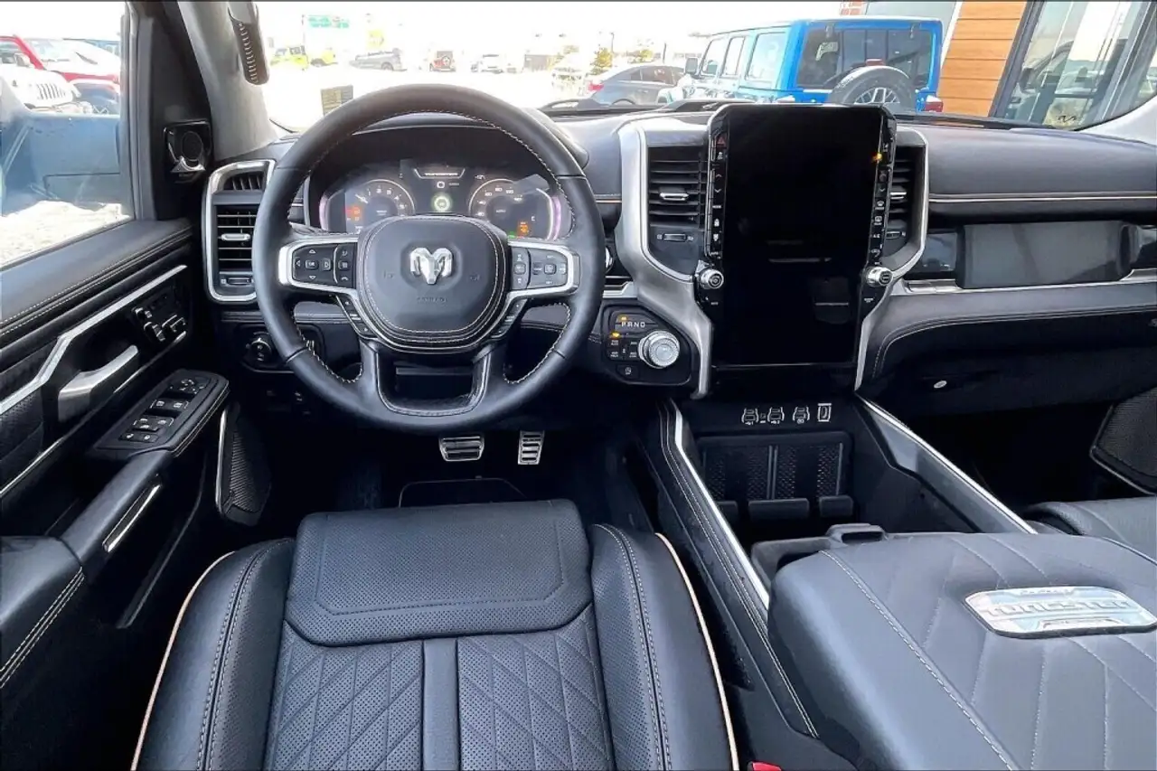 RAM 1500 снимка RAM 1500