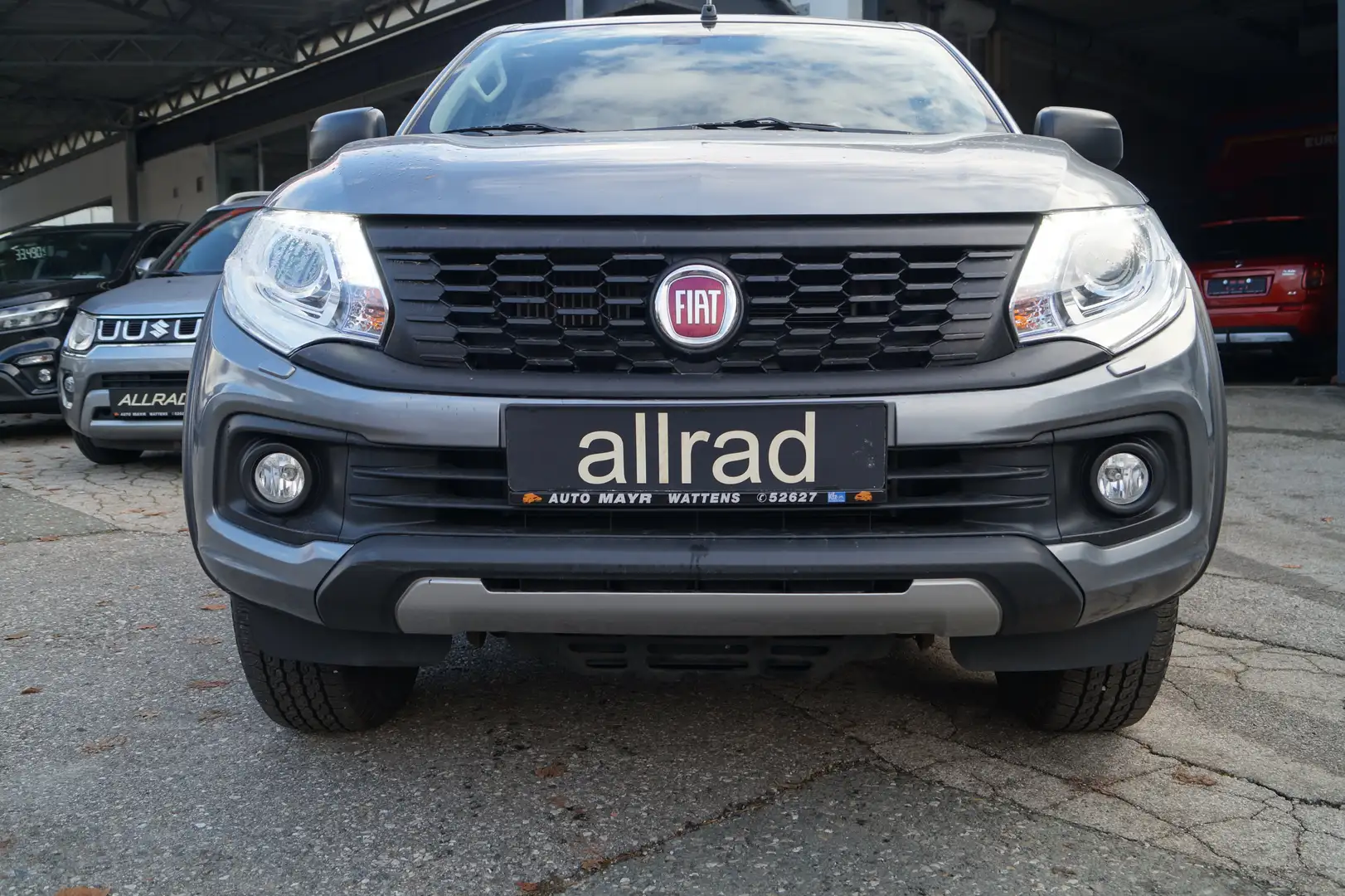Fiat Fullback 2,4 JTD DK Cross Aut. Grau - 2