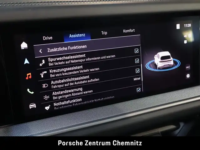 Porsche Cayenne view 18