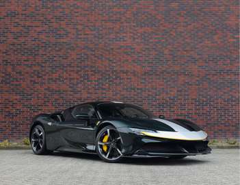 4.0 V8 | Atelier - Verde Zeltweg - Extended Fioran
