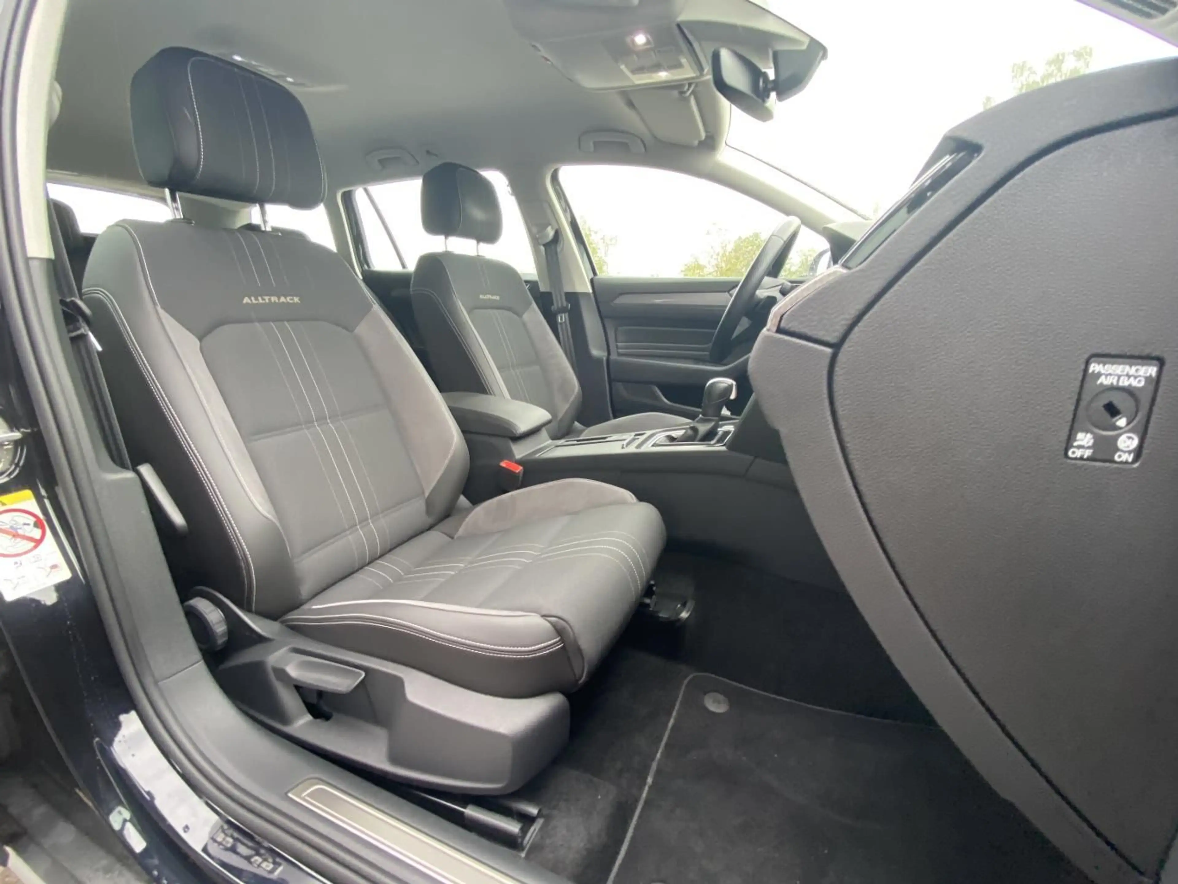 Volkswagen Passat Alltrack 2.0 TDI DSG 4-MOTION APP-CONNECT — photo 11