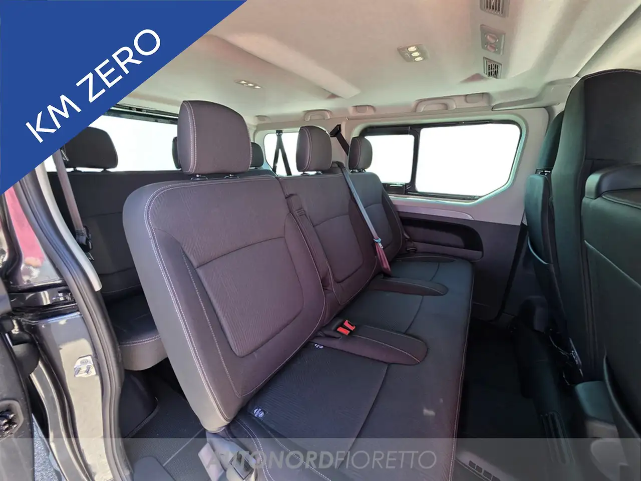 Renault Trafic 2026 — фото 12