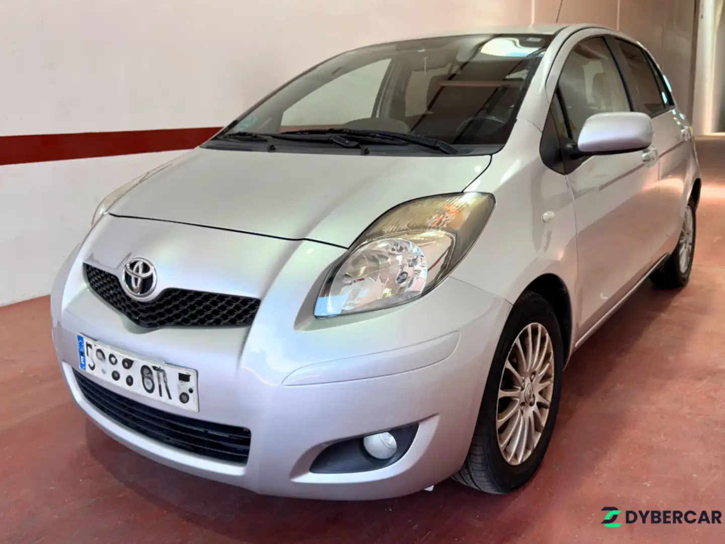 Toyota Yaris 1.3 VVT-i TS Gris - 1