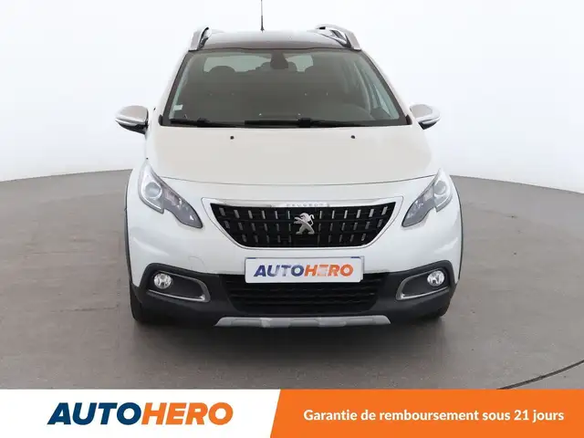 Peugeot 2008 view 9