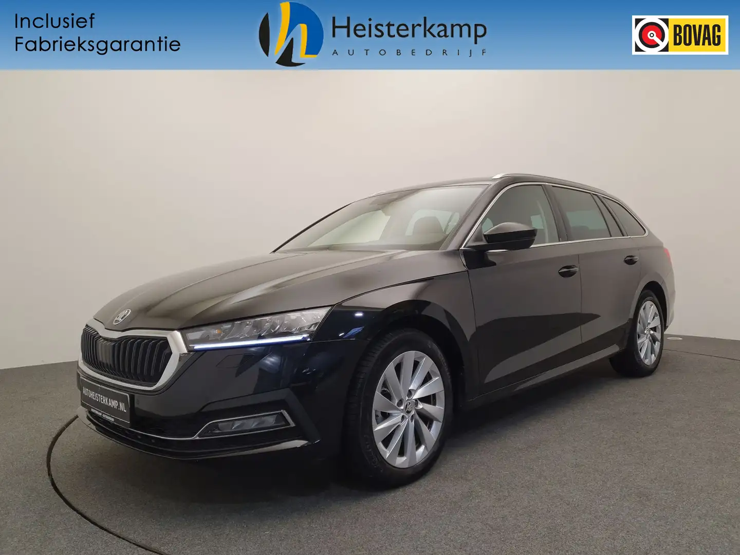 Skoda Octavia Combi 1.0 e-TSI 110pk DSG/AUT Business Edition Cam Zwart - 1