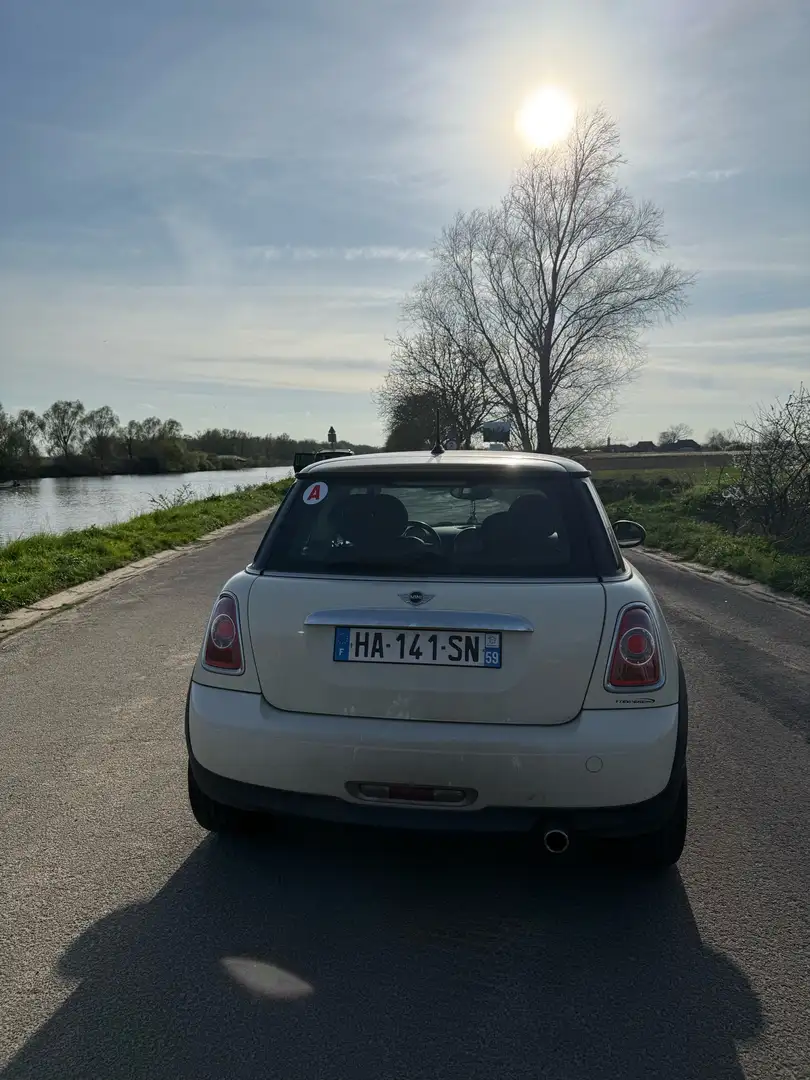 MINI Cooper Hatch 1.6i - 122 - 2