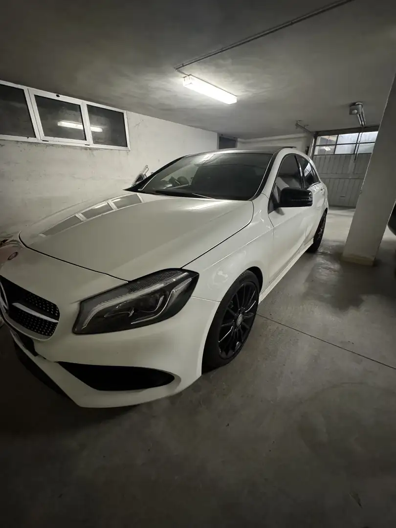 Mercedes-Benz A 220 Sport Activity edition 4matic auto - 2