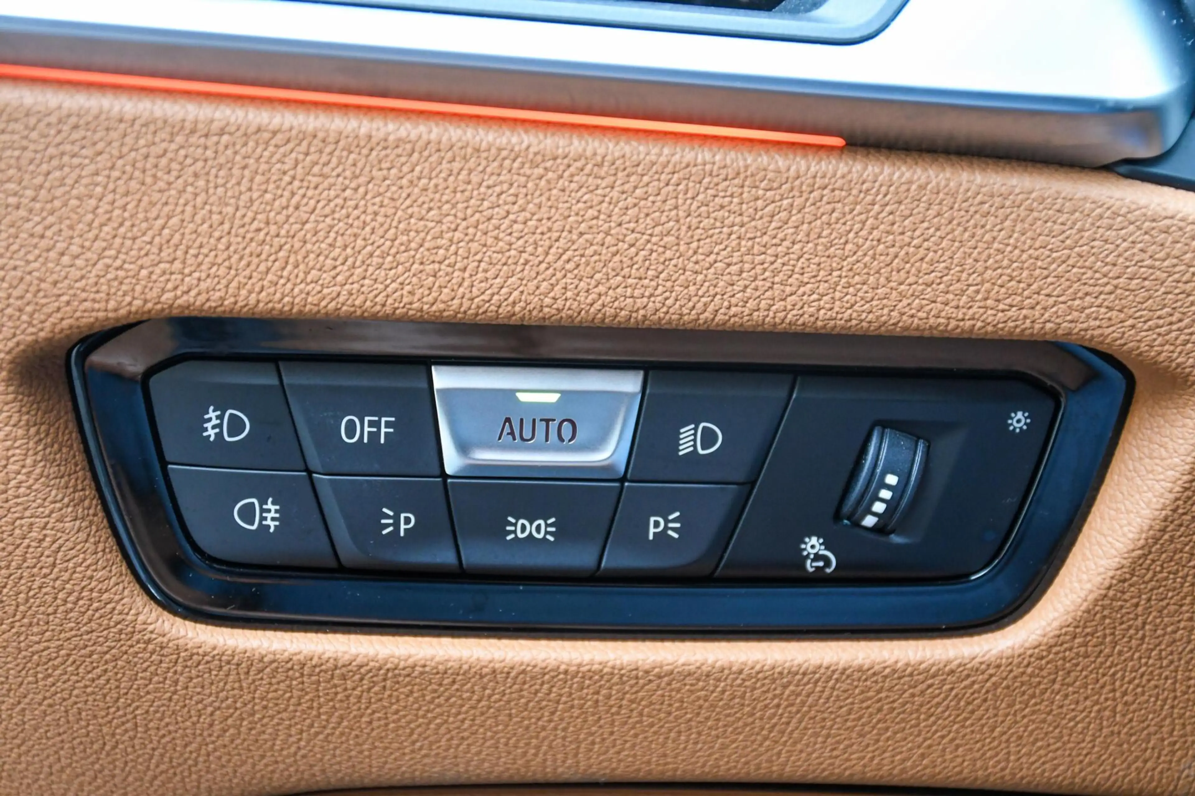 BMW 320 3-serie Touring 320i High Executive Leer LED NAP M — photo 29