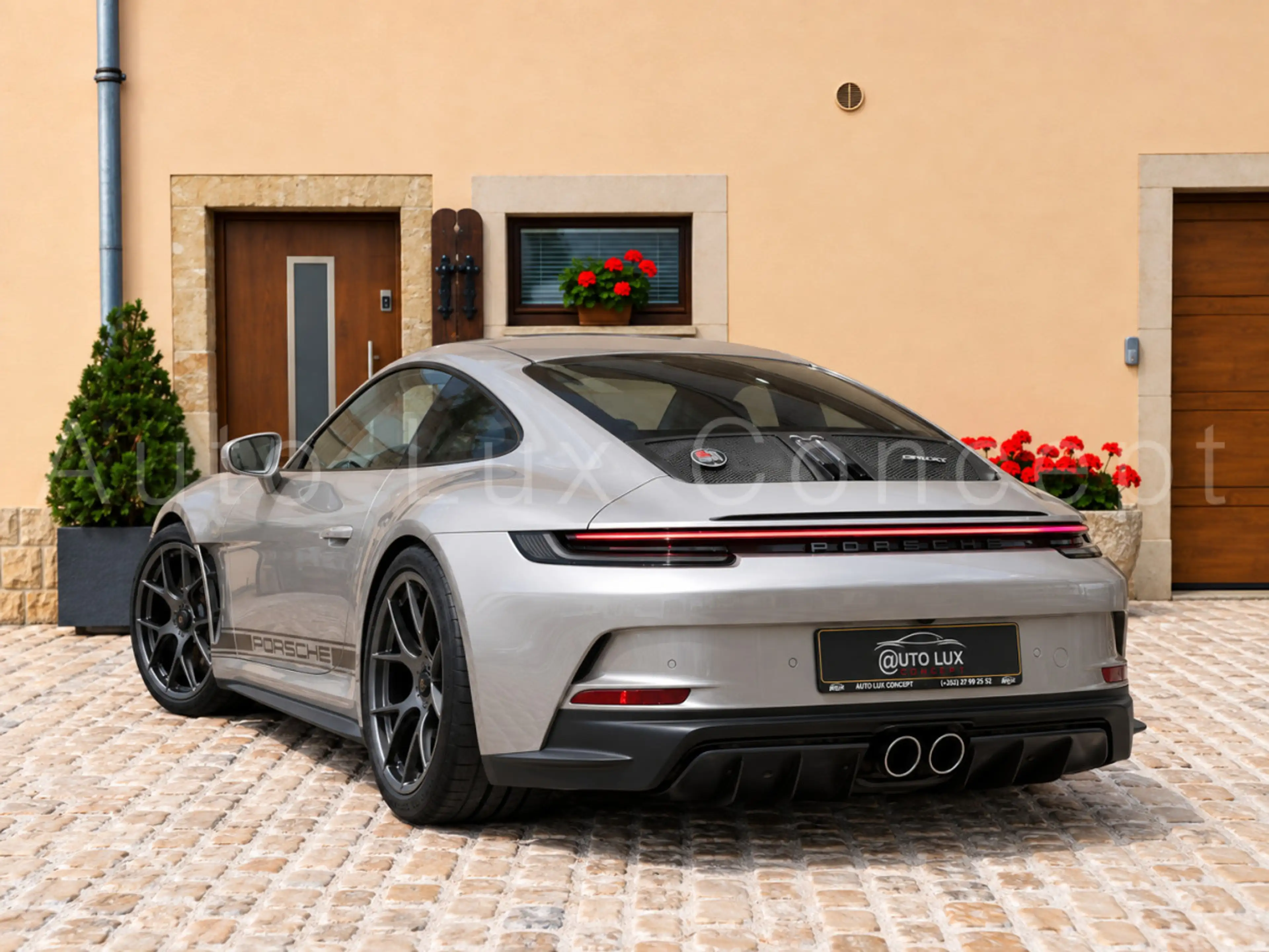 Porsche 992 911 S/T GT-silber/PCCB/Matrix/BOSE/Kamera — photo 3