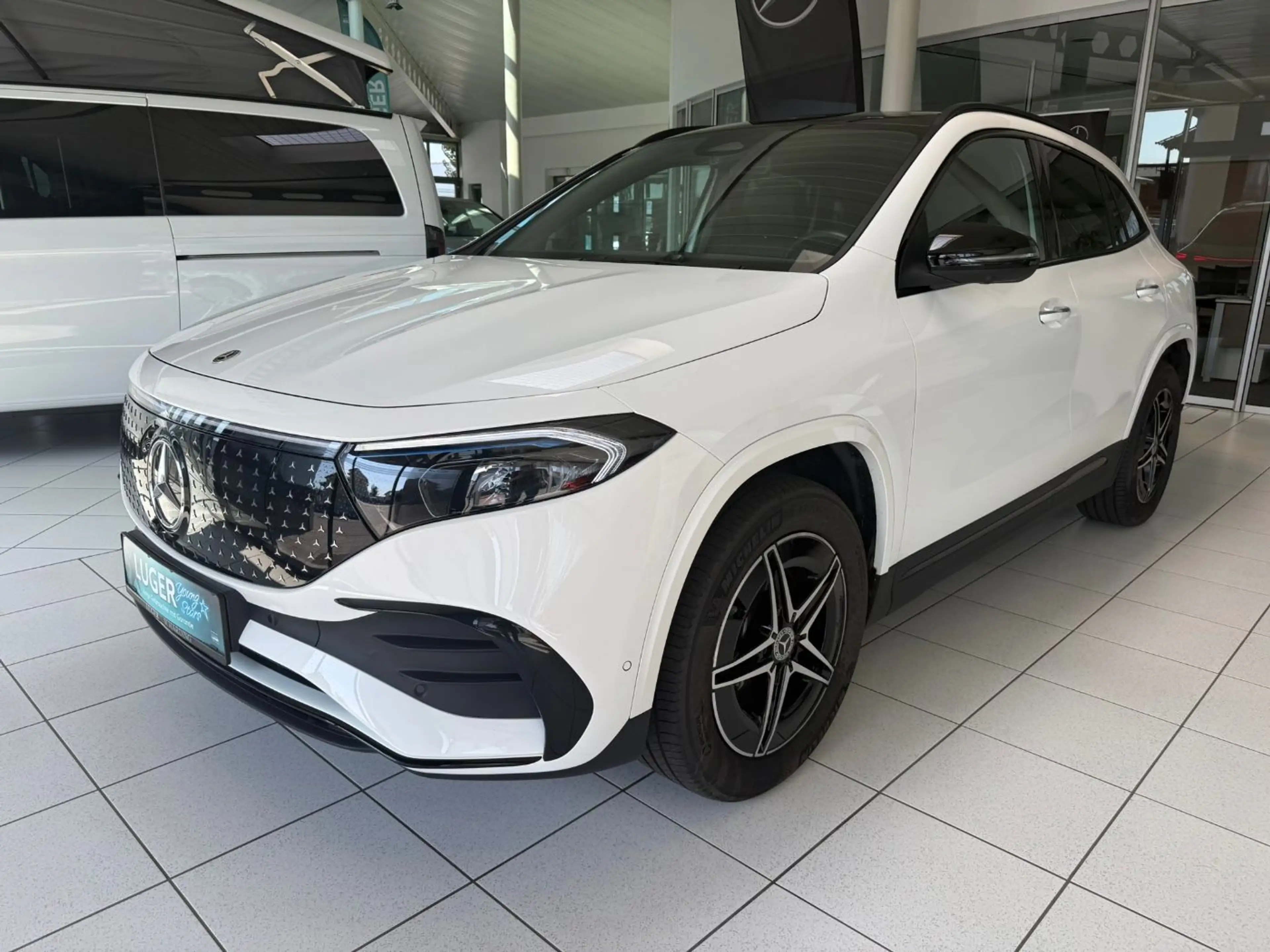 Mercedes-Benz EQA 250 + KeyGo PTS Shz LED Distr Ambi FAP MBUX