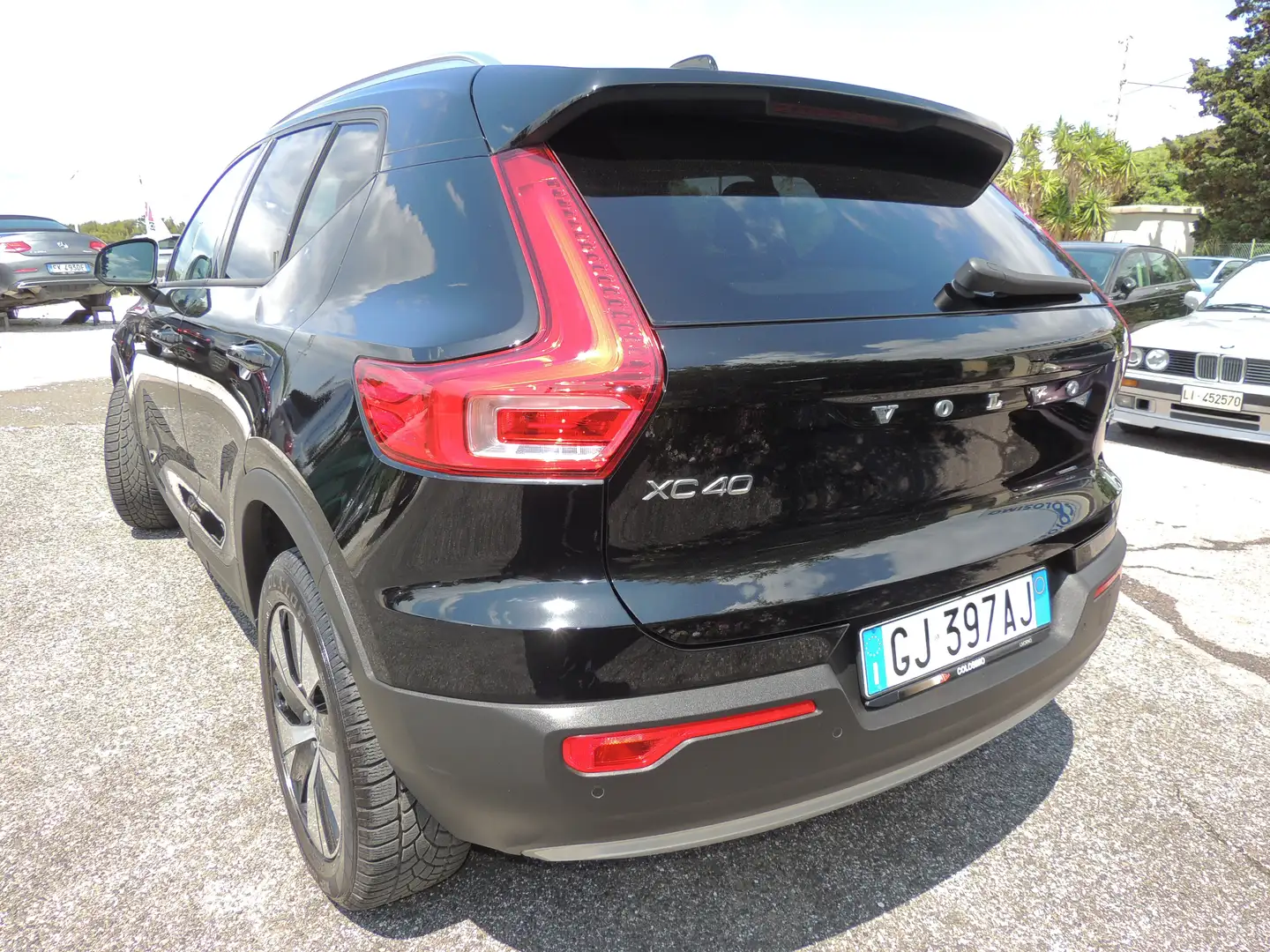 Volvo XC40 1.5 t3 Momentum 163cv Automatica Nero - 2