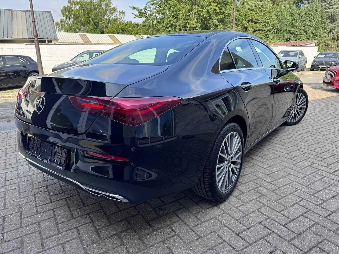 Mercedes-Benz CLA 180 Coupé Luxury Line - Top Options Schwarz - 2