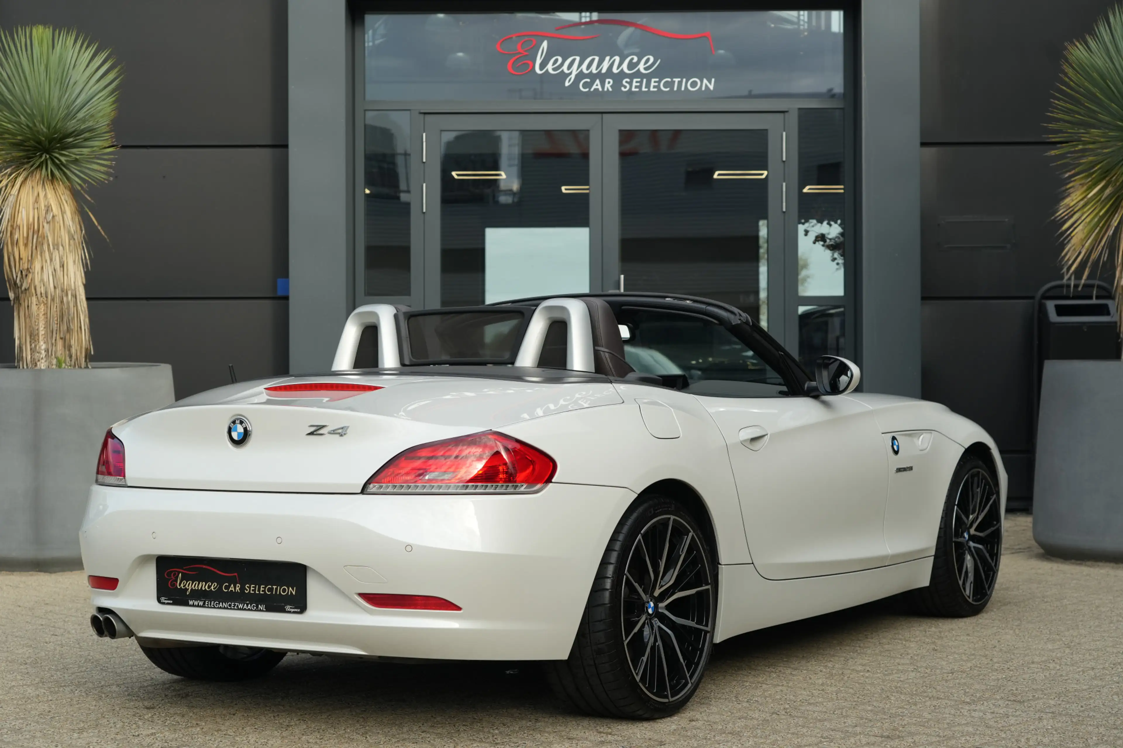 BMW Z4 Roadster sDrive28i Executive — photo 2