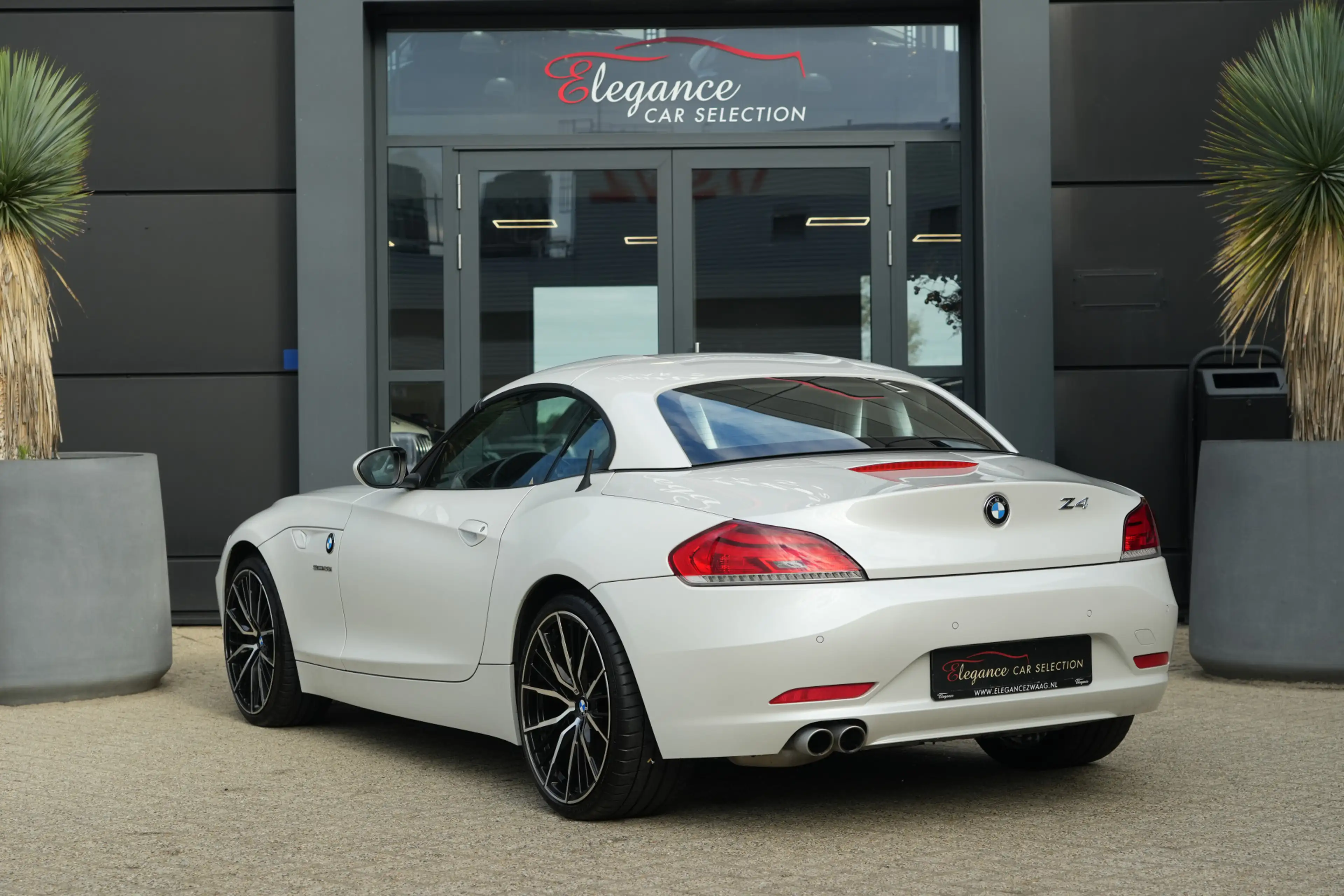 BMW Z4 Roadster sDrive28i Executive — photo 26