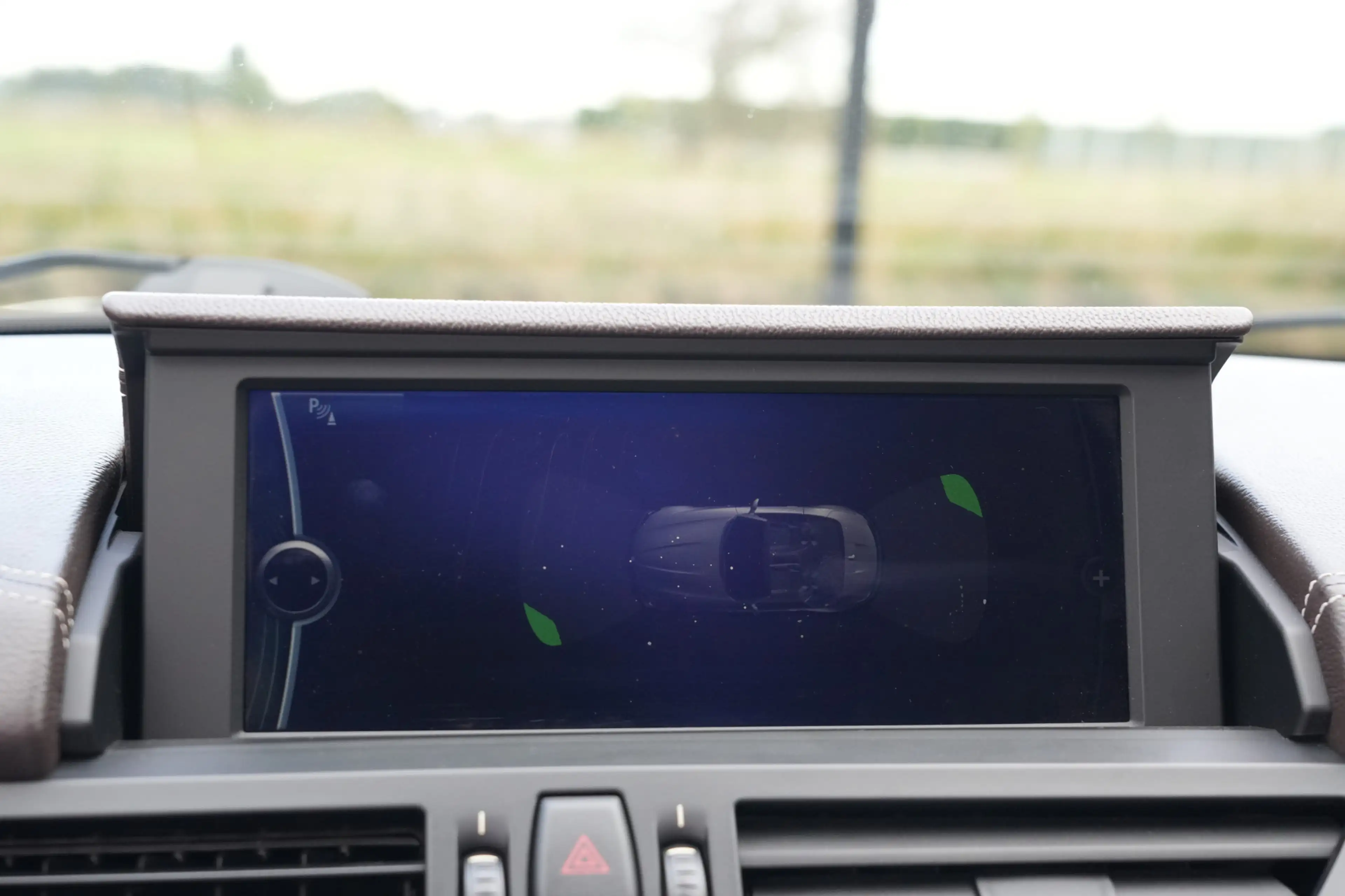 BMW Z4 Roadster sDrive28i Executive — photo 18