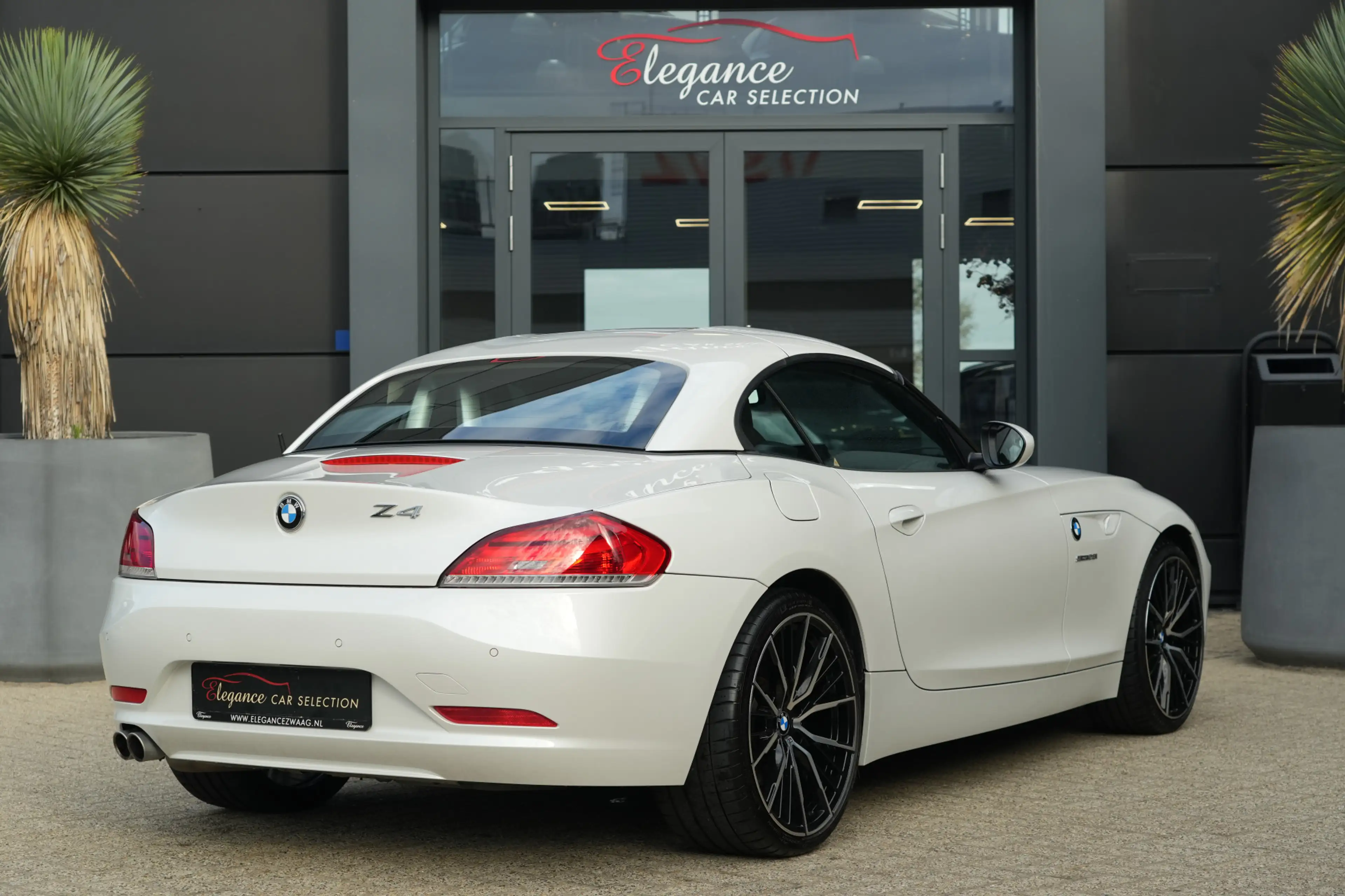 BMW Z4 Roadster sDrive28i Executive — photo 25