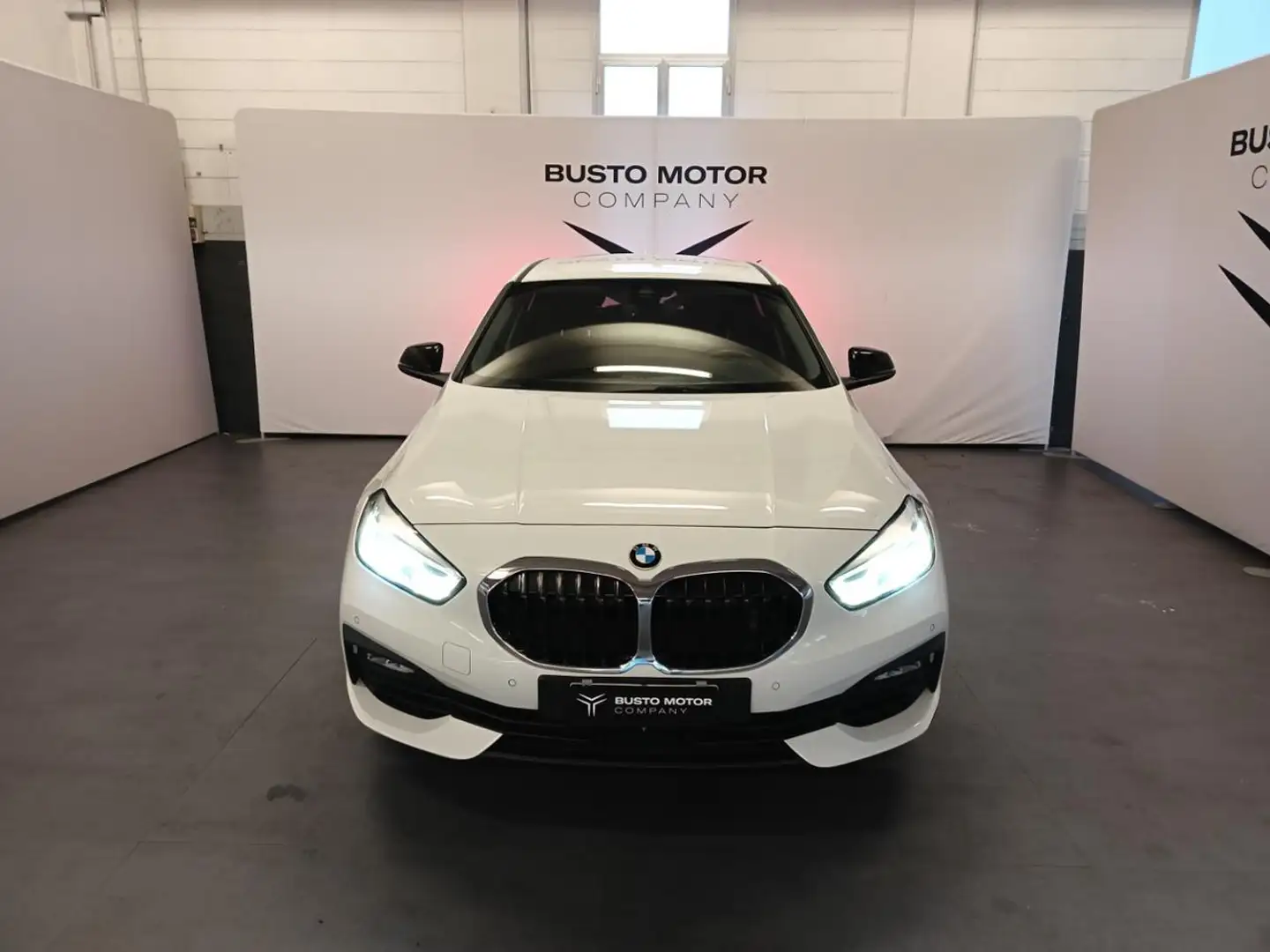 BMW 118 i 5p. Advantage Alb - 2