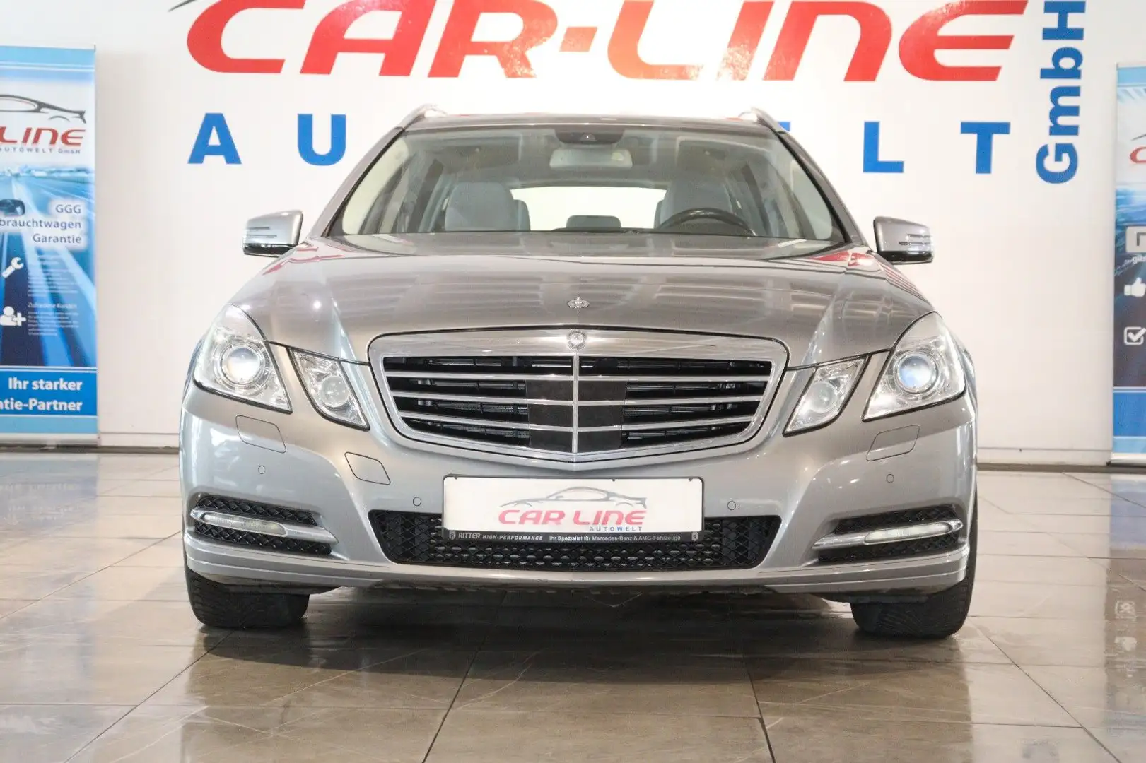 Mercedes-Benz E 300 BT Hybrid *Automatik*Navi Comand*RFK* Silber - 2