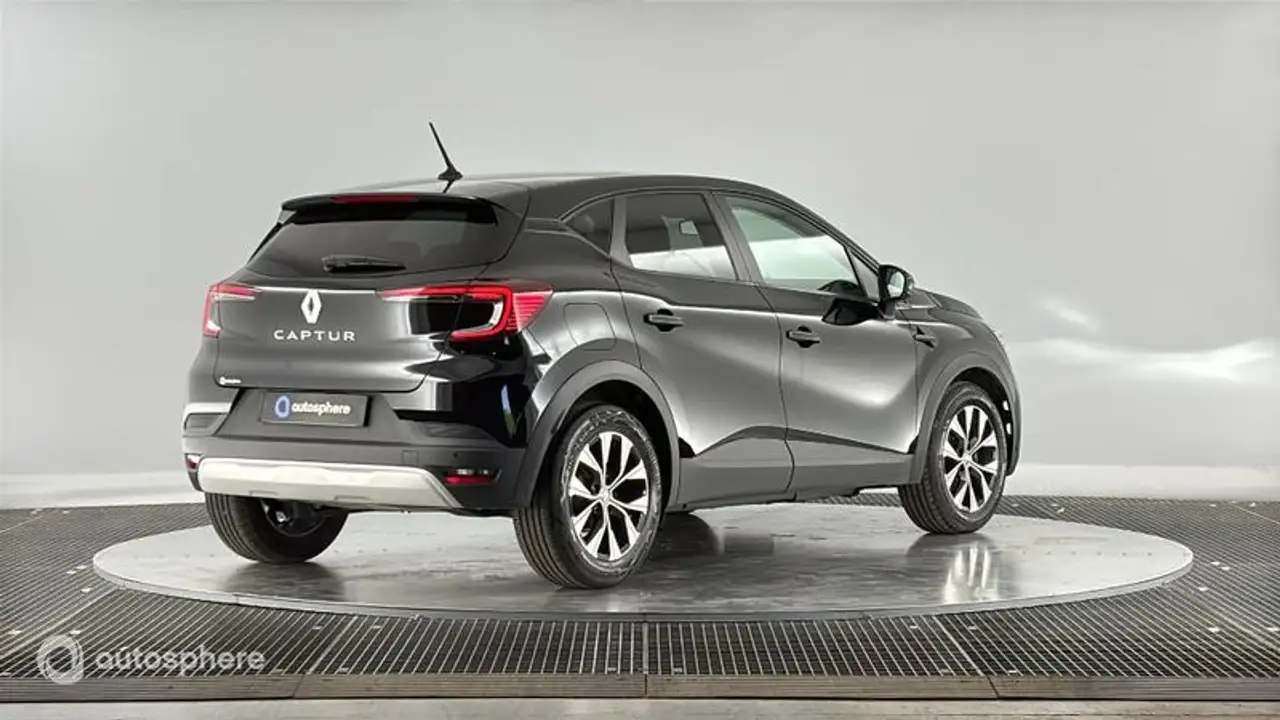 Renault Captur — photo 5