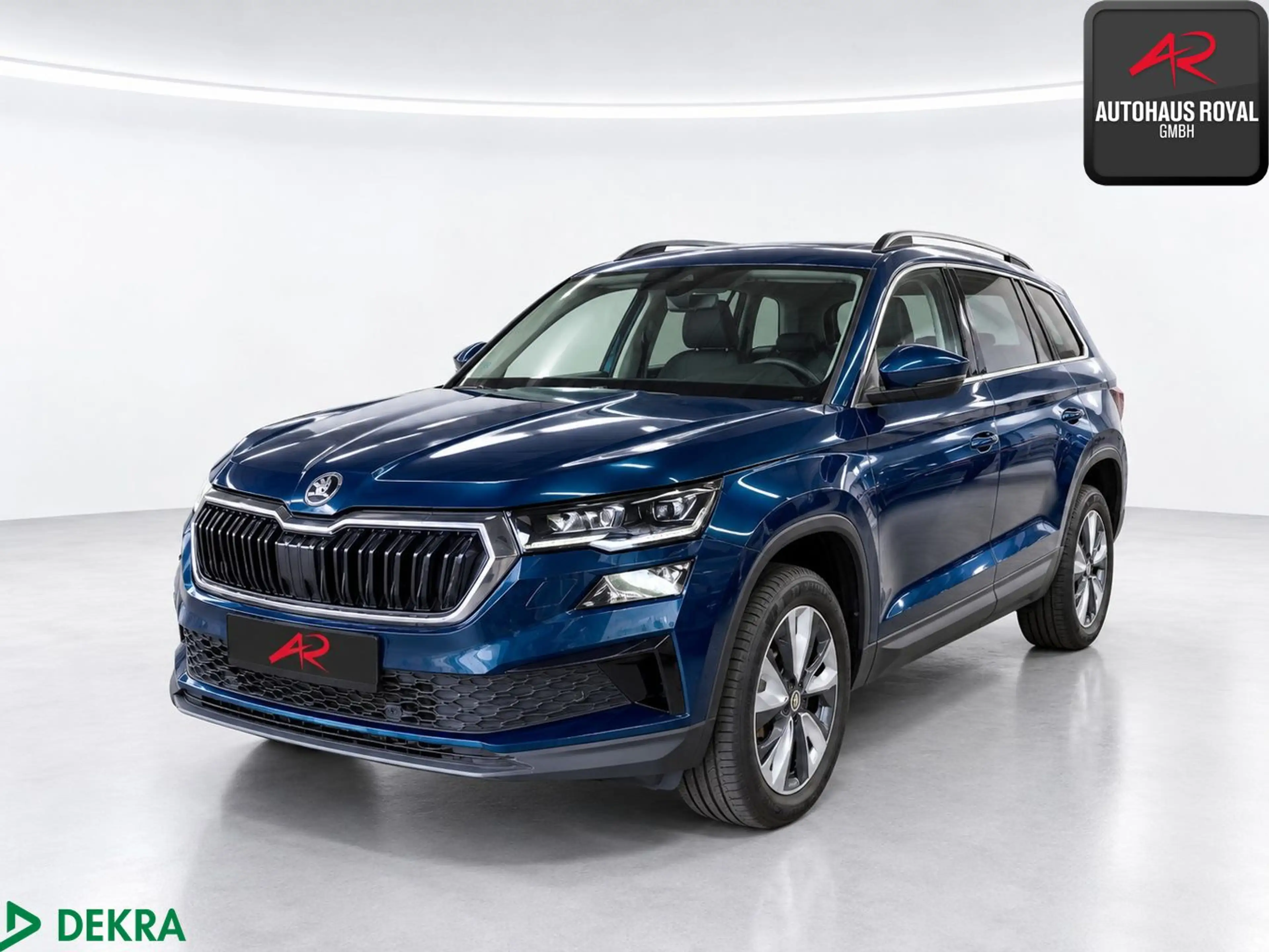 Skoda Karoq 2.0 TDI 4x4 STYLE MATRIX,ACC,KAMERA,AHK,SH