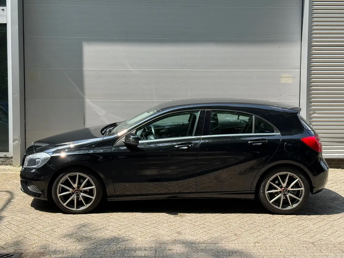 Mercedes-Benz A 180 Ambition l Automaat l Cruise l Navi l Xenon l Noir - 2