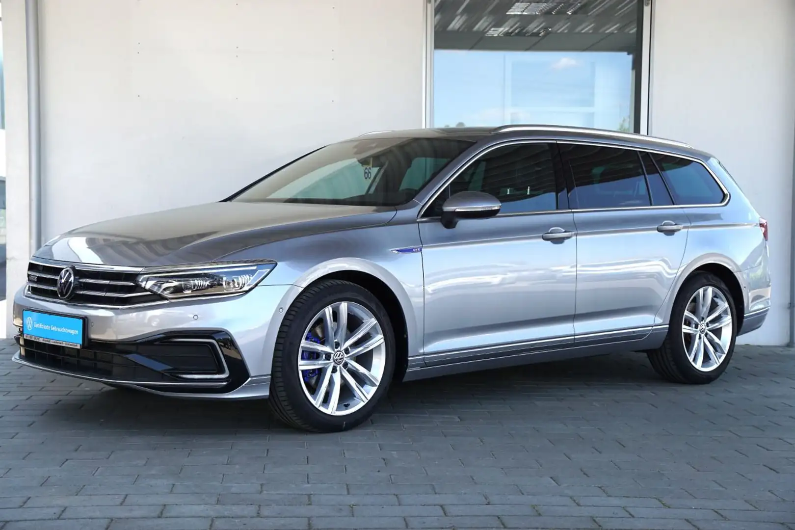 Volkswagen Passat Variant GTE 1.4 TSI DSG ACC STDHZ AHK RFK Argent - 2