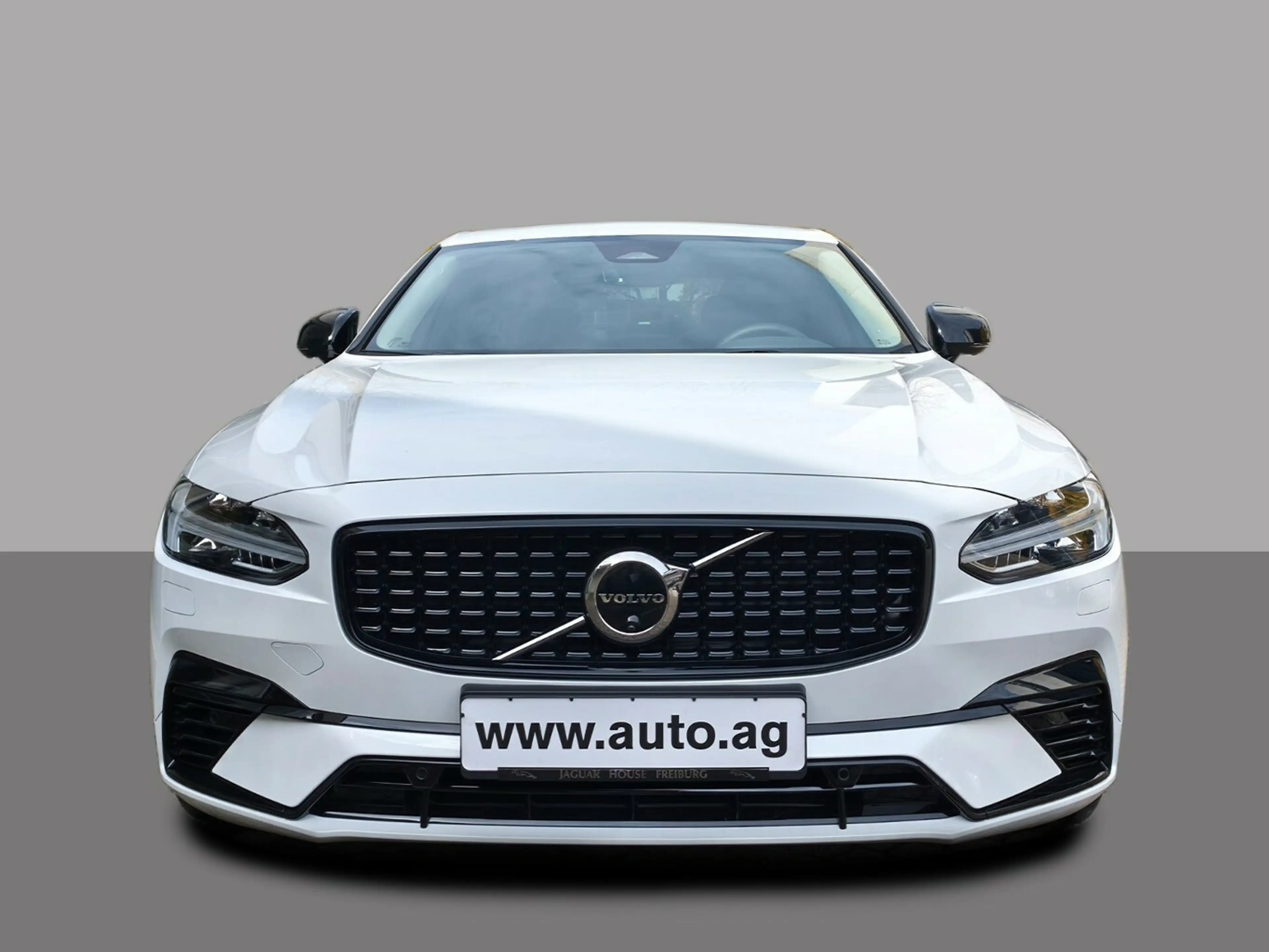 Volvo S90 T8 PLUS DARK PANO 360° GAR27 — photo 4