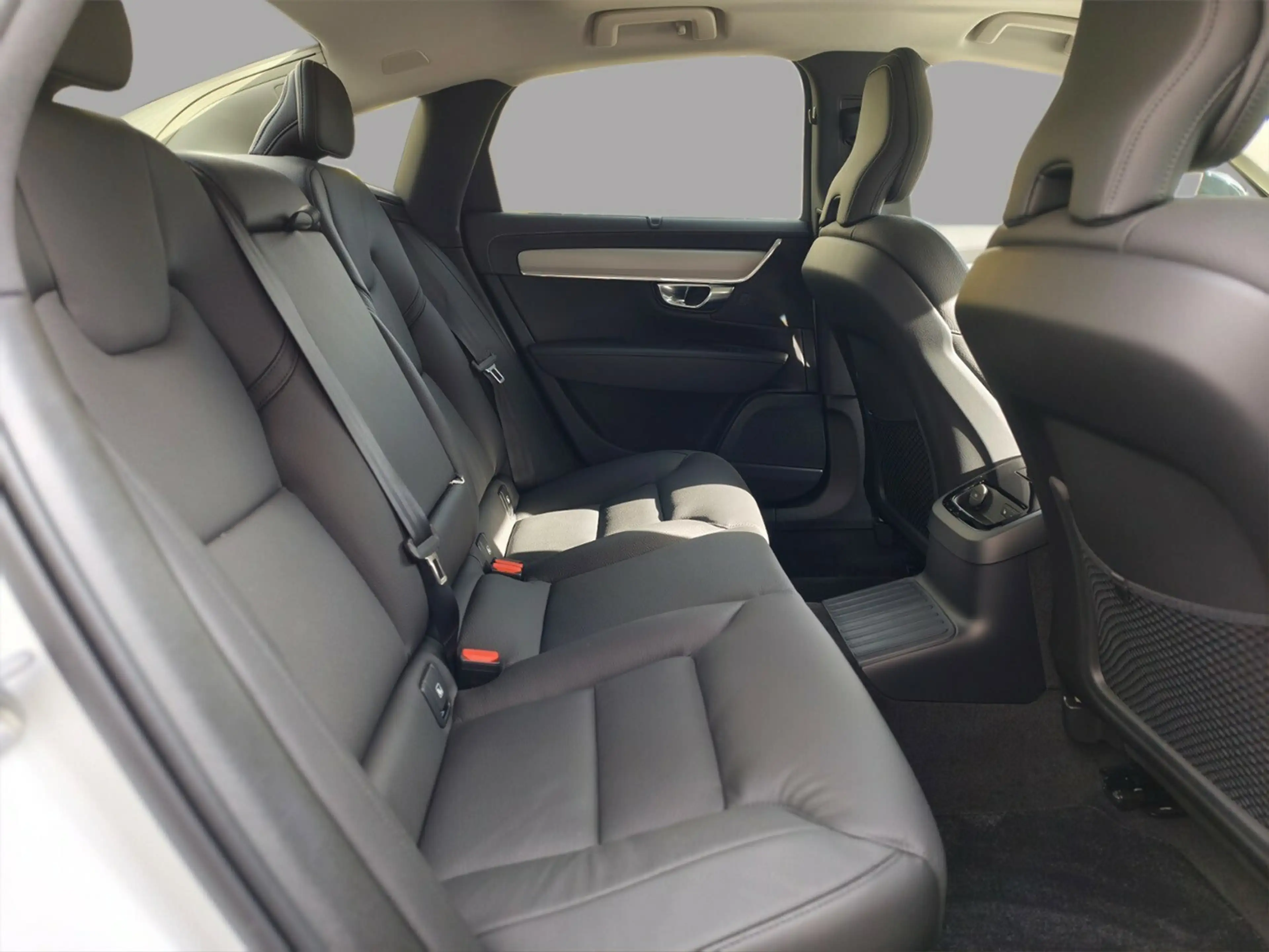 Volvo S90 T8 PLUS DARK PANO 360° GAR27 — photo 8