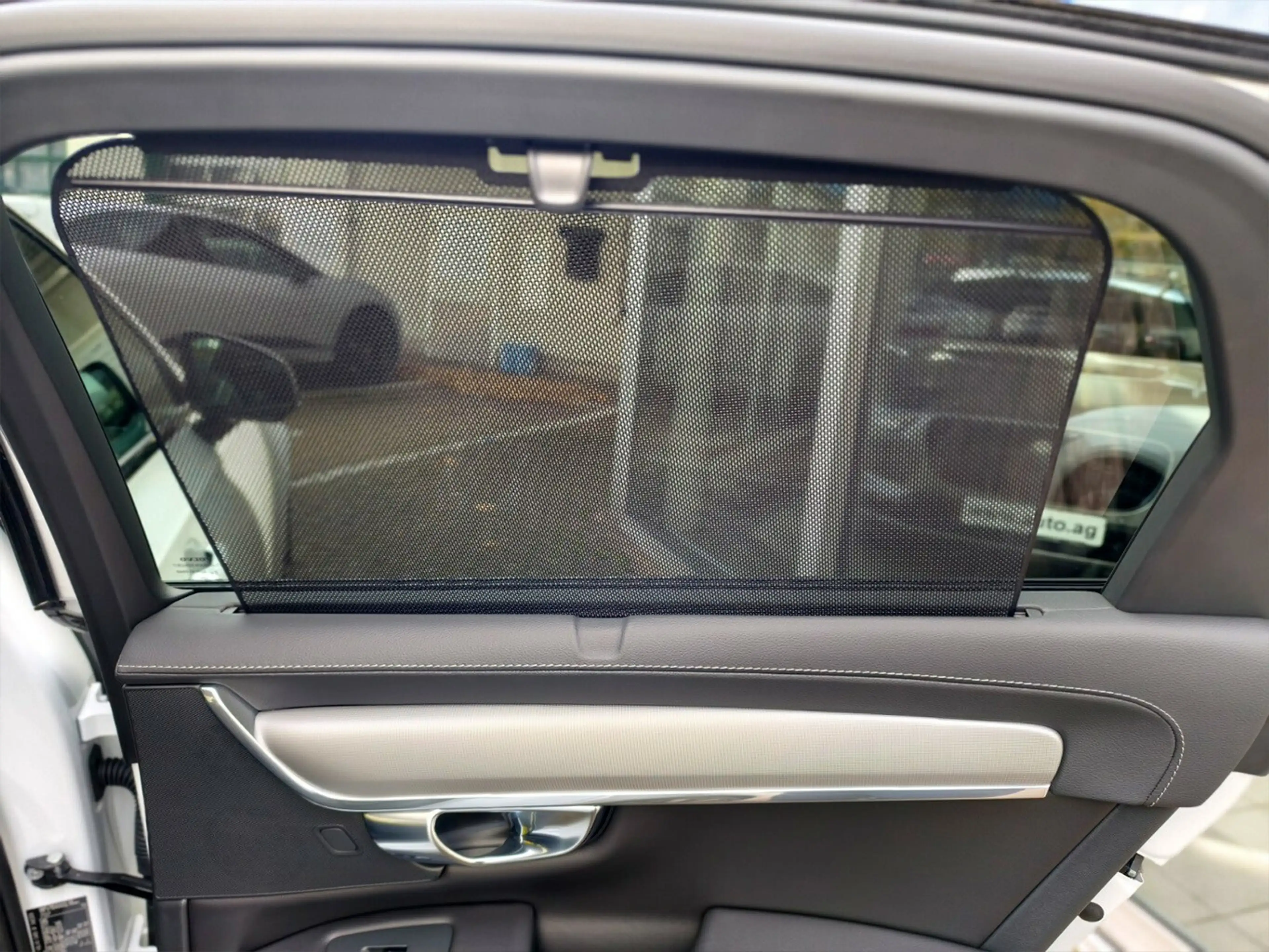 Volvo S90 T8 PLUS DARK PANO 360° GAR27 — photo 9