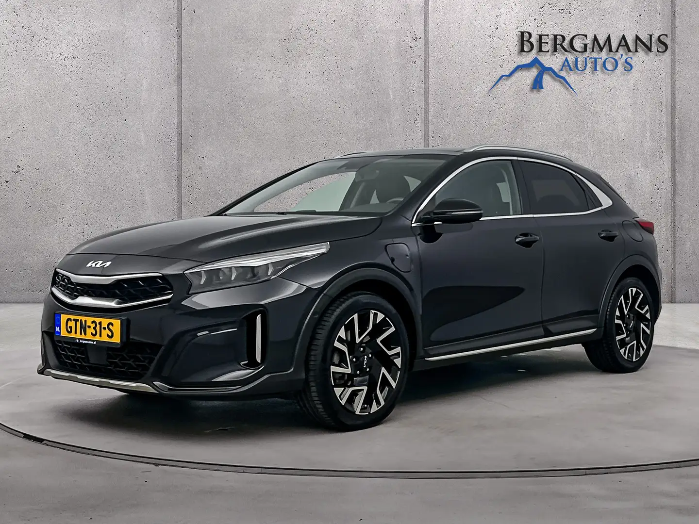 Kia XCeed 1.6 GDi PHEV ExecutiveLine // LEDER // PANORAMA // Zwart - 1