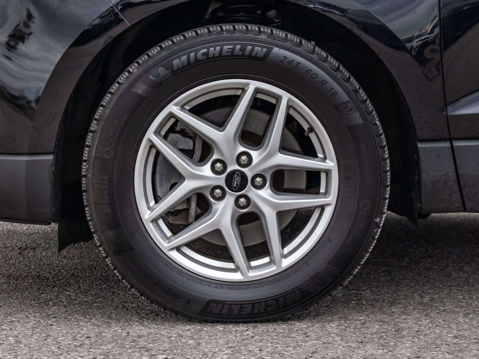 2023 Ford Edge