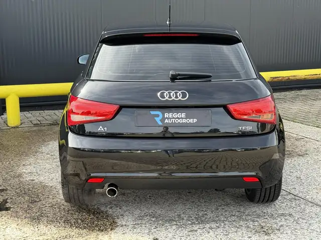 Audi A1 view 8
